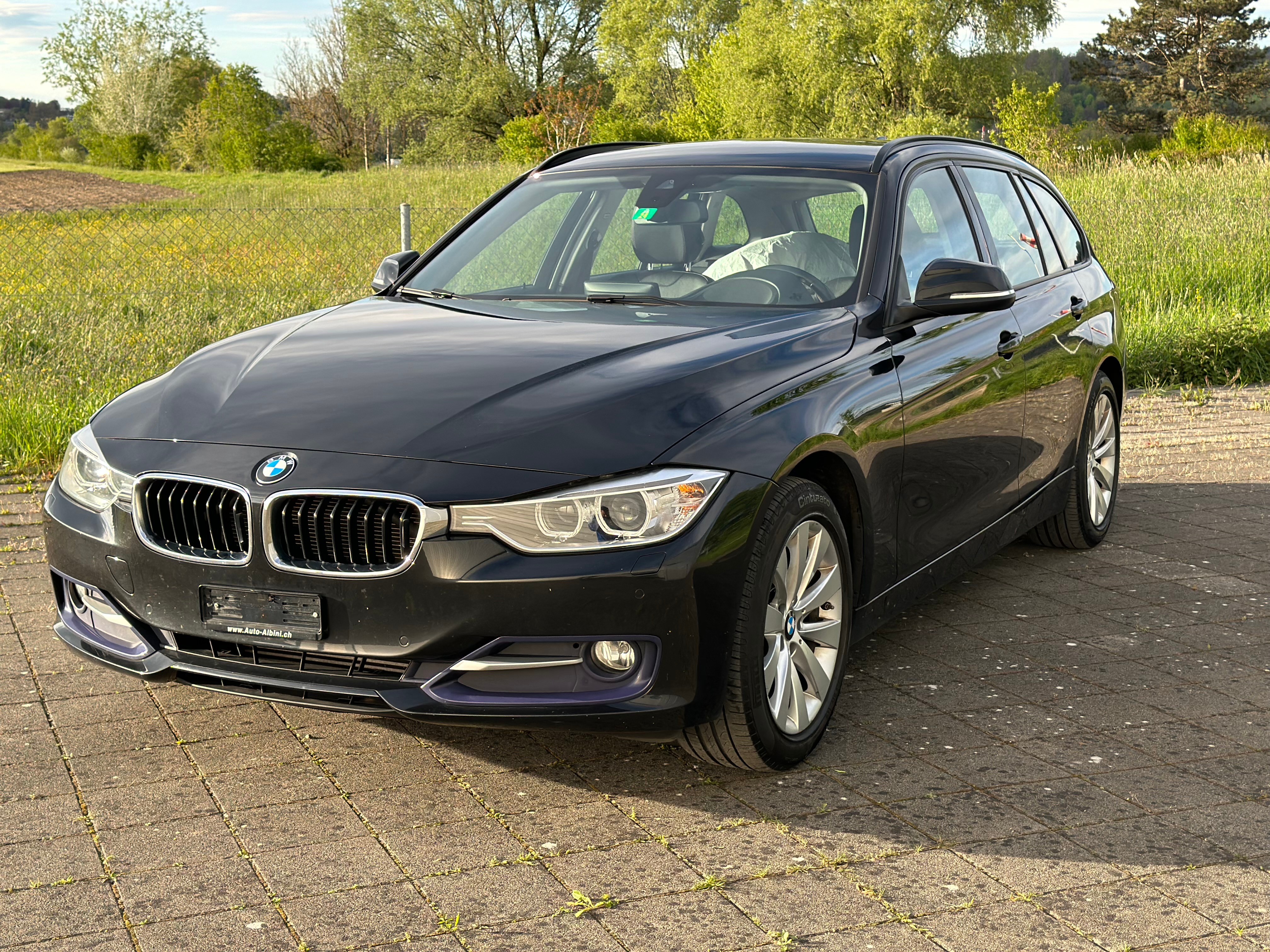 BMW 320d xDrive Touring Sport Line Steptronic