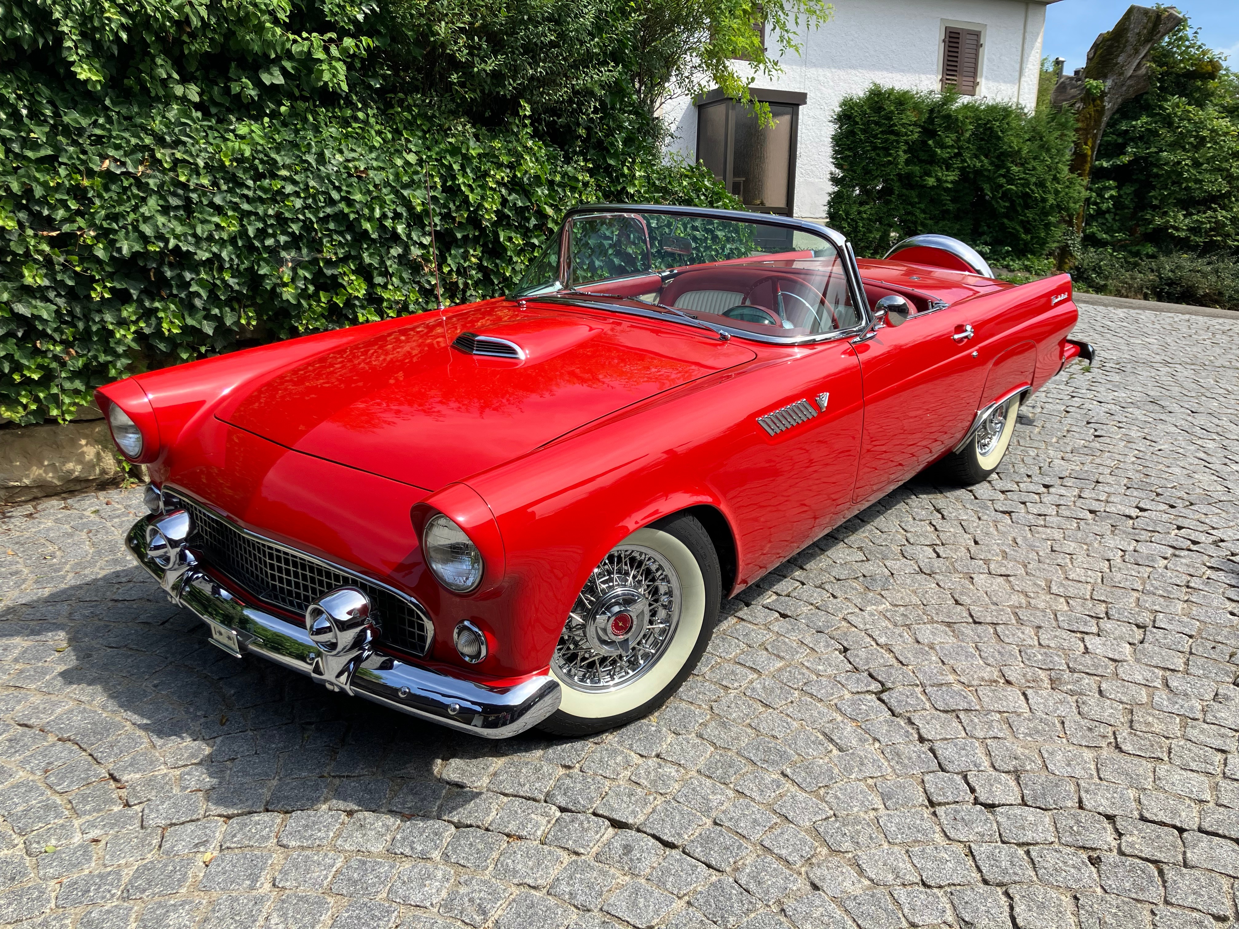 FORD Thunderbird