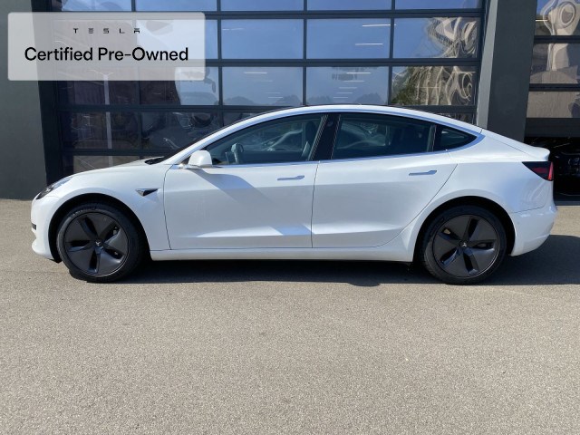 TESLA Model 3 Standard Range Plus