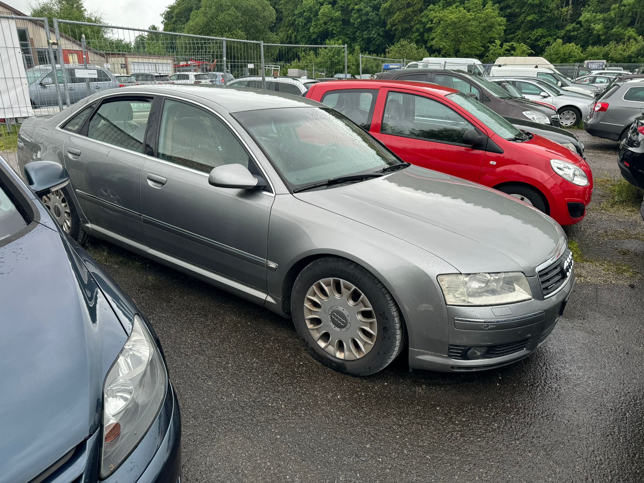 AUDI A8 4.2 quattro tiptronic