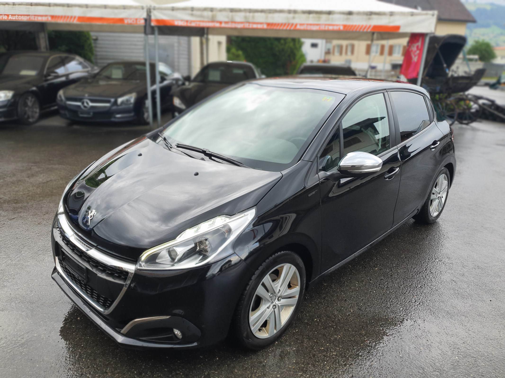 PEUGEOT 208 1.2 PureTech Signature