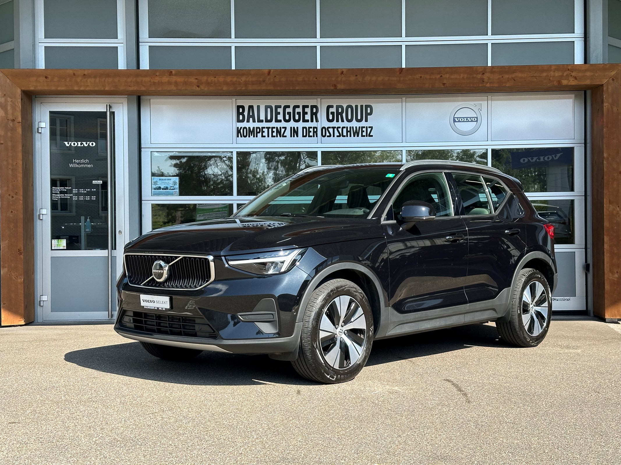 VOLVO XC40 B4 AWD Core