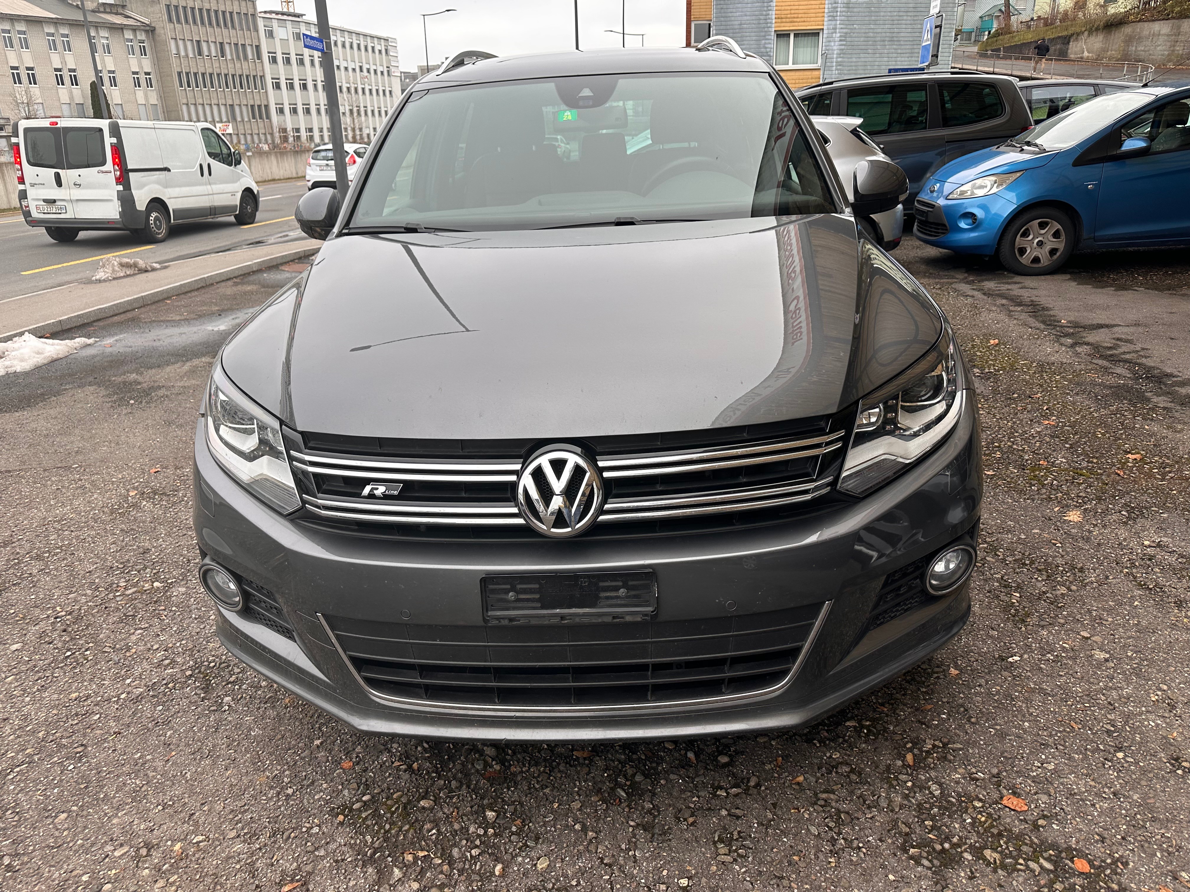 VW TIGUAN