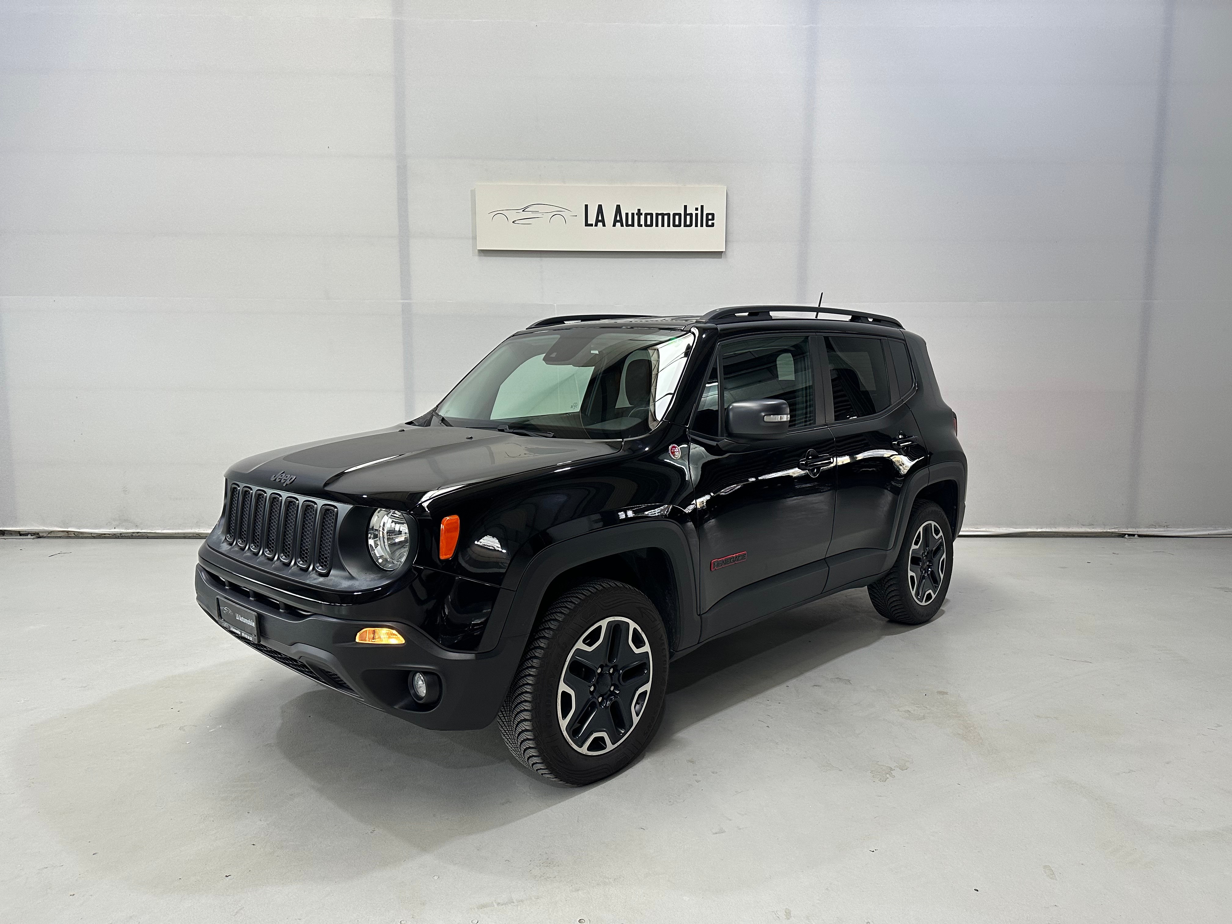 JEEP Renegade 2.0 CRD Trailhawk AWD + Low Range 9ATX