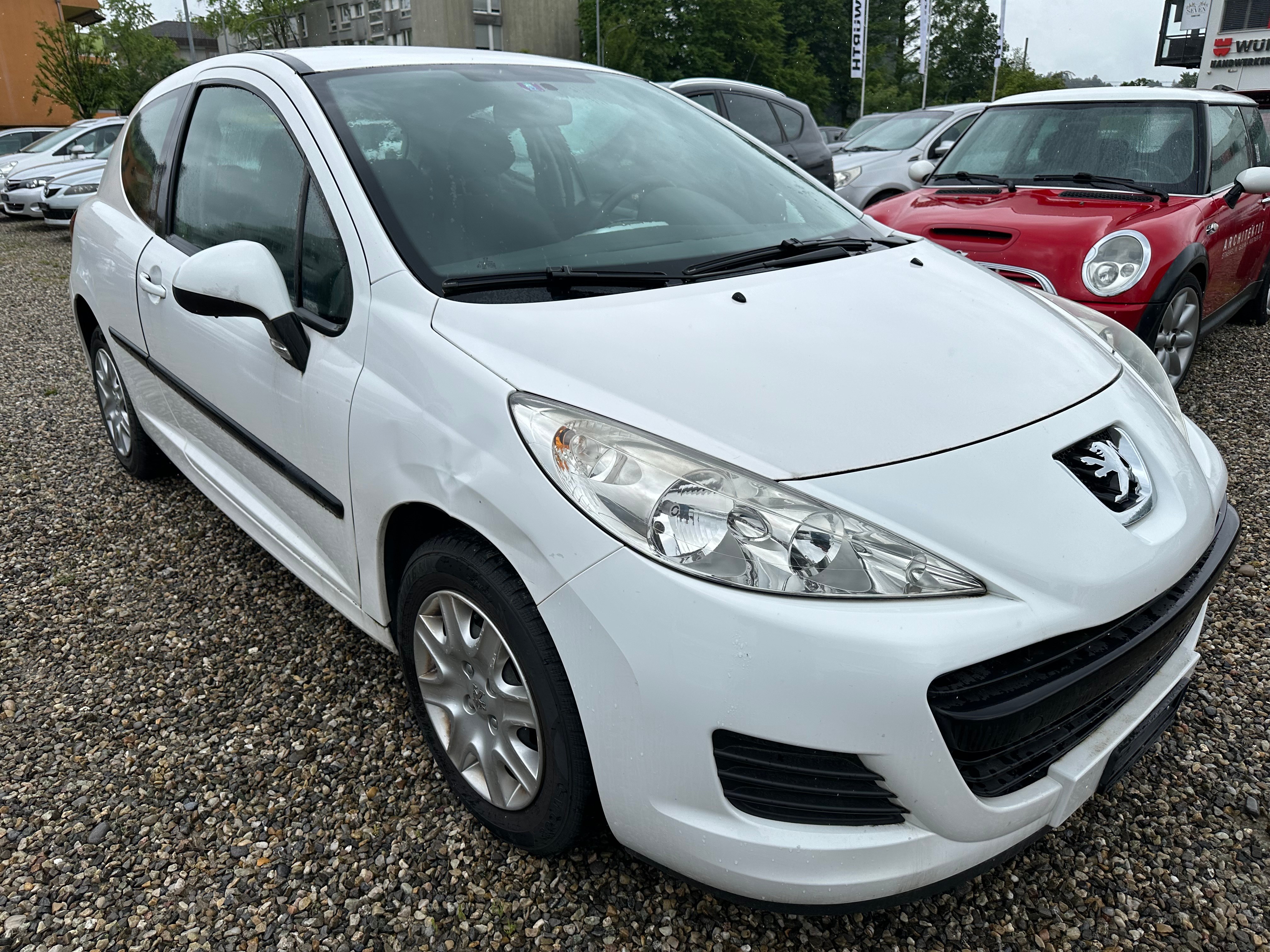 PEUGEOT 207