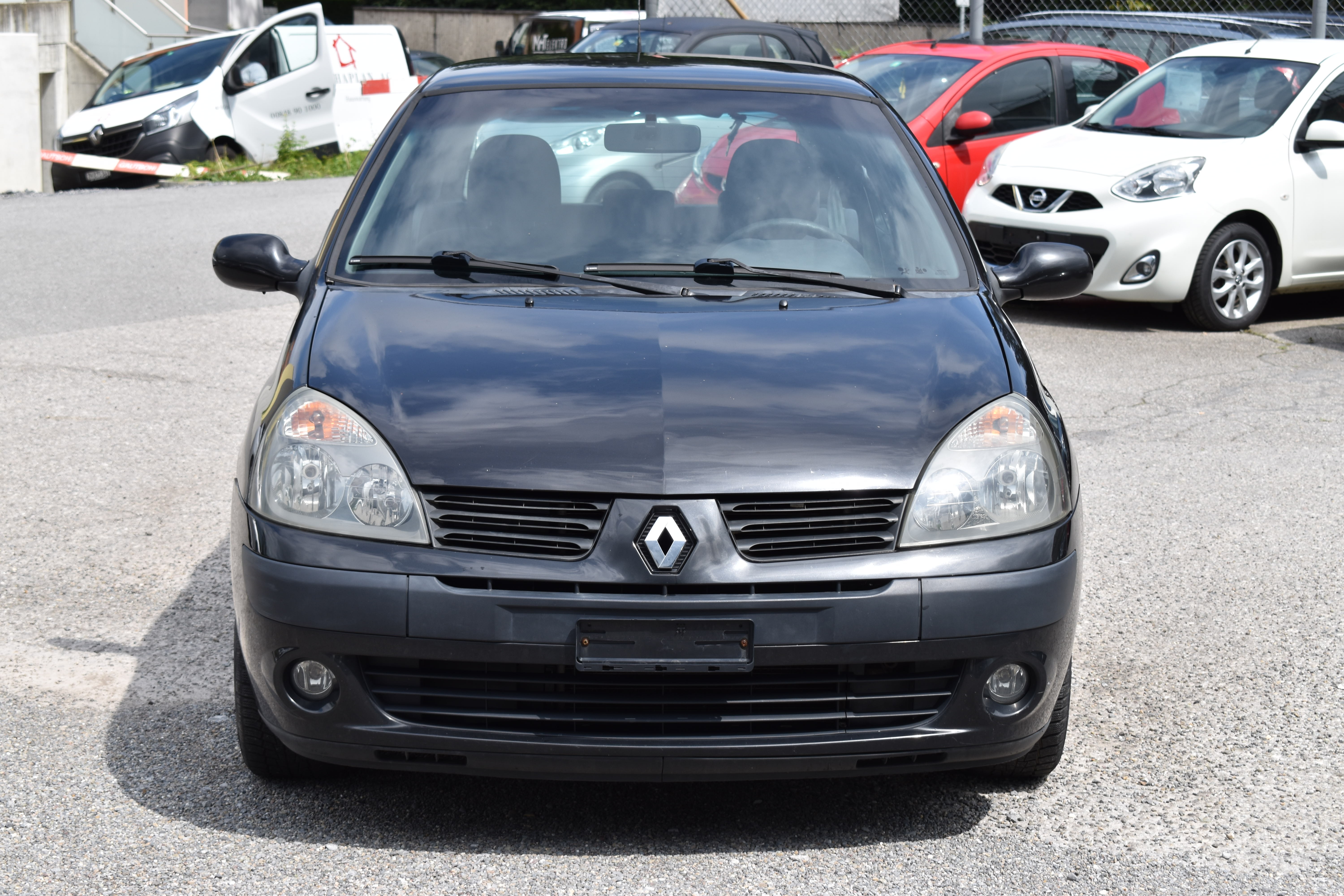 RENAULT Clio 1.6 16V Extrême