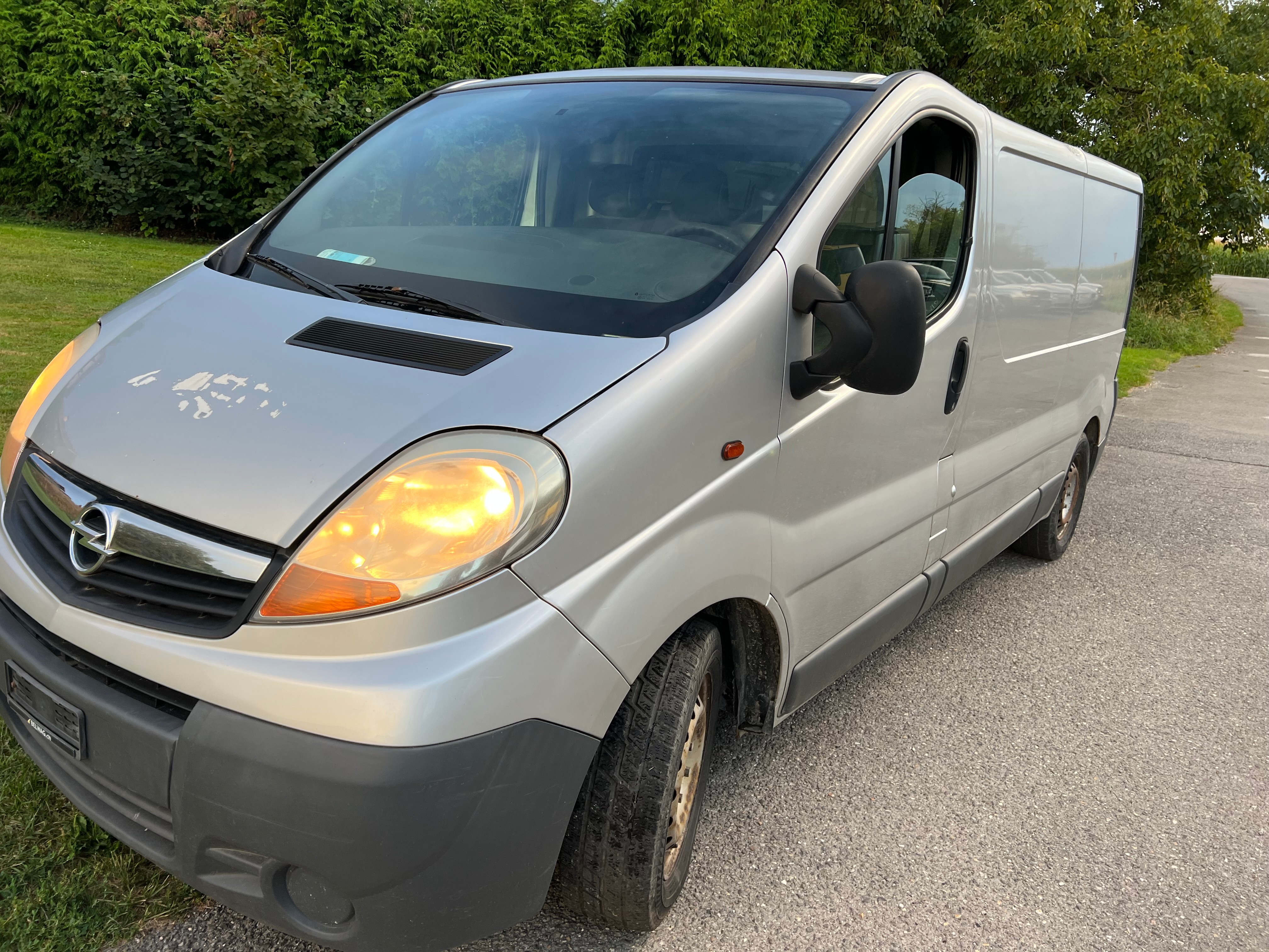 OPEL VIVARO