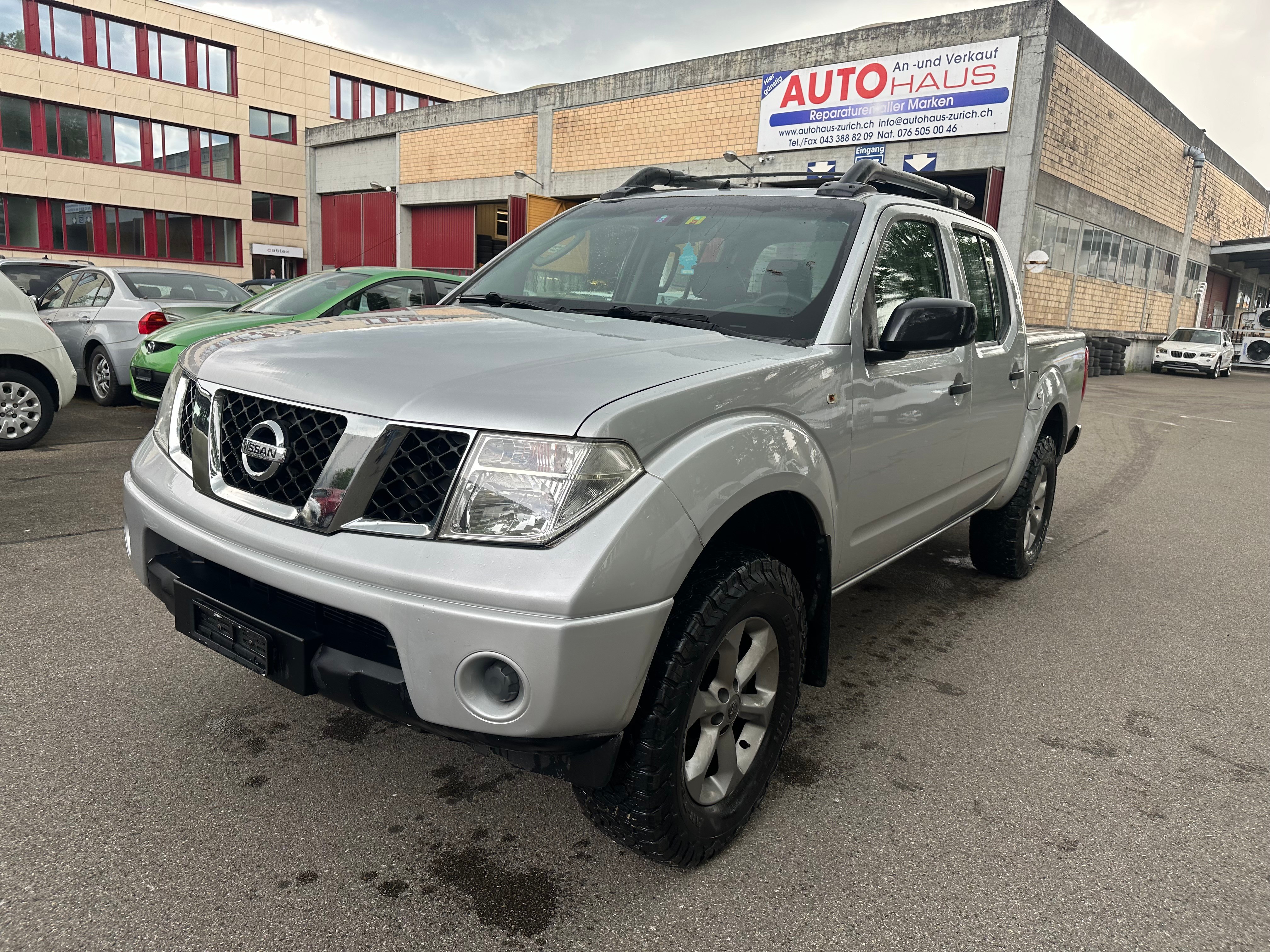 NISSAN Navara Double Cab LE 2.5 dCi 4WD