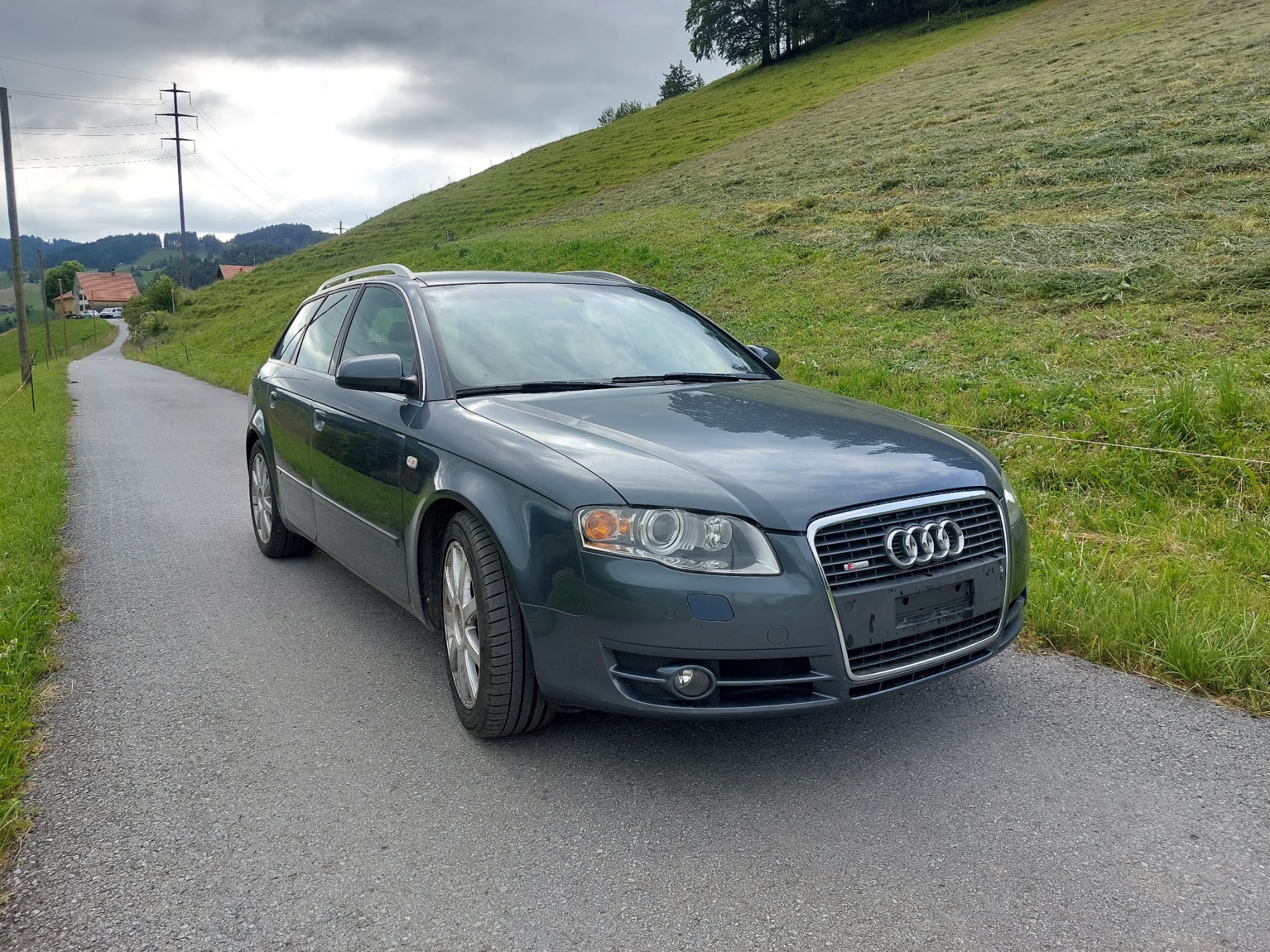 AUDI A4 Avant 2.0 Turbo FSI quattro