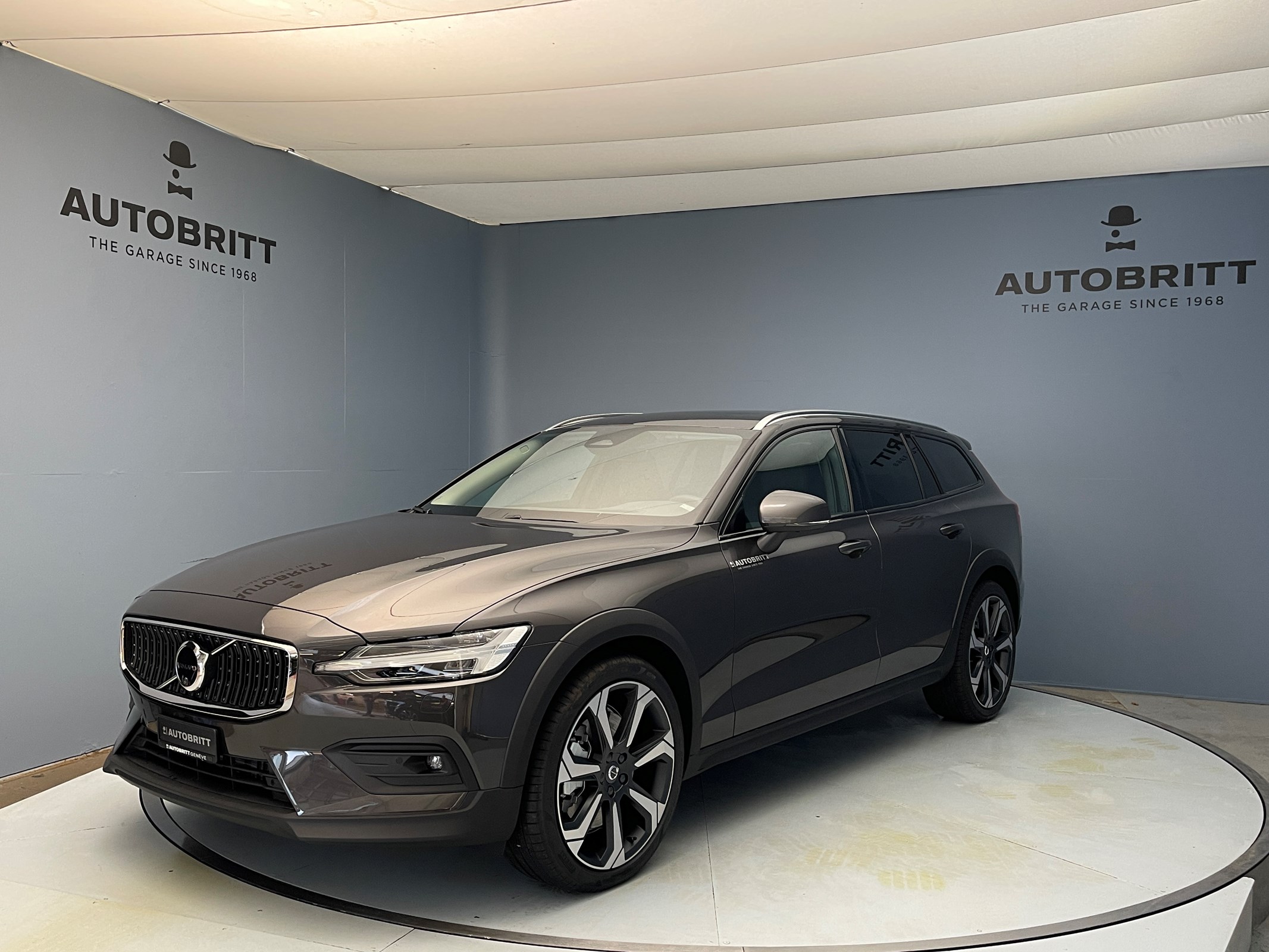 VOLVO V60 Cross Country 2.0 B5 Ultim