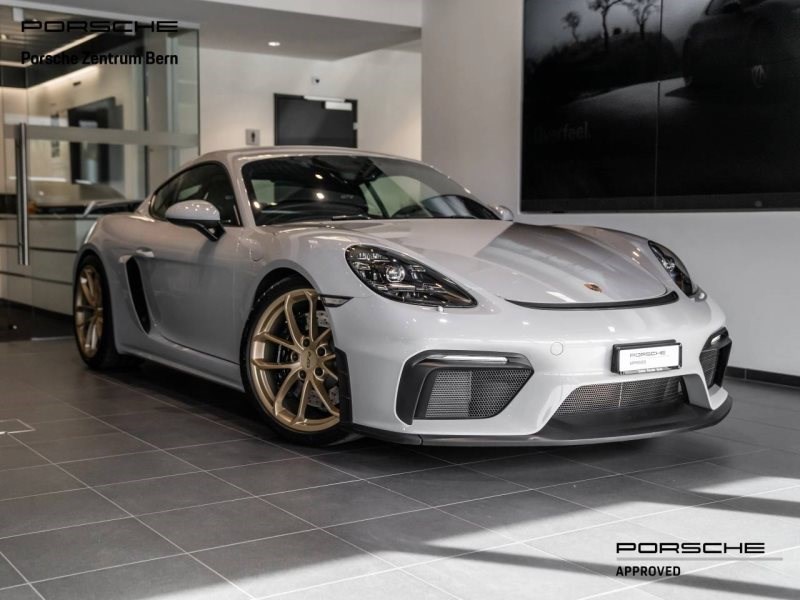 PORSCHE 718 Cayman GT4