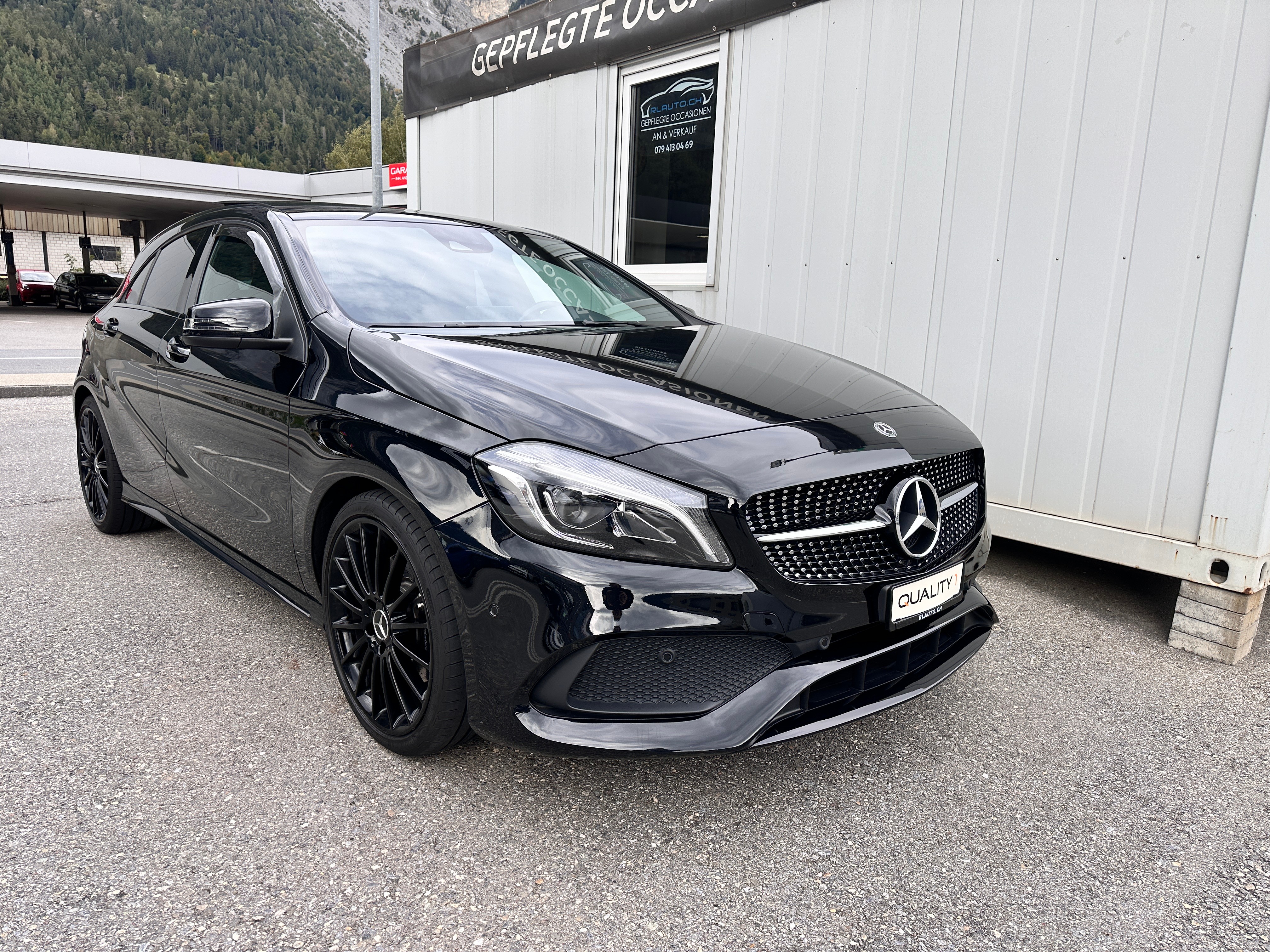 MERCEDES-BENZ A 220 AMG Line 4Matic 7G-DCT