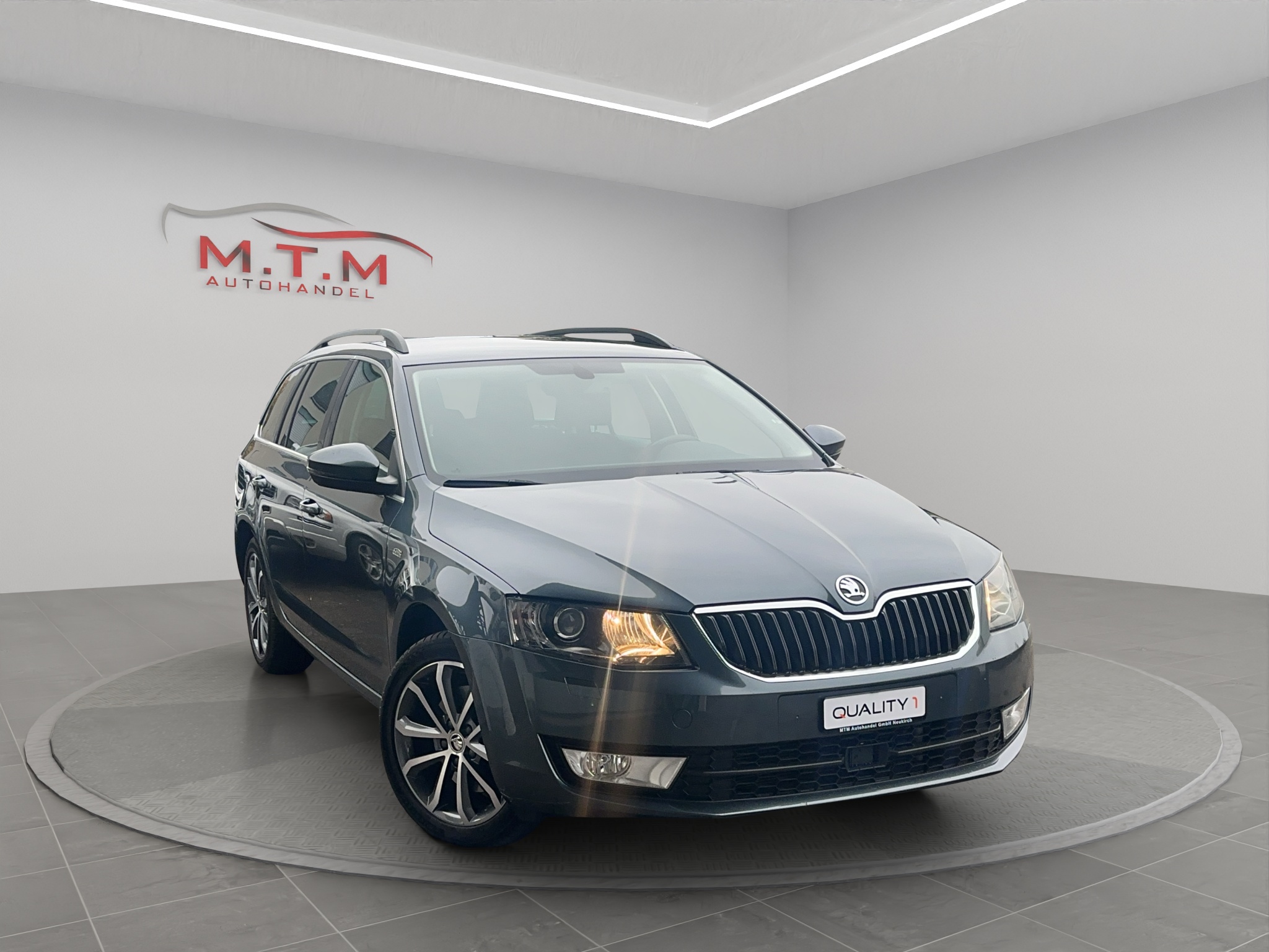 SKODA Octavia Combi 1.8 TSI Swiss Edition 4x4 DSG