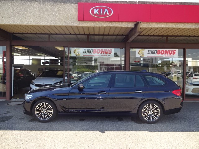 BMW 520d xDrive Touring Sport Line Steptronic