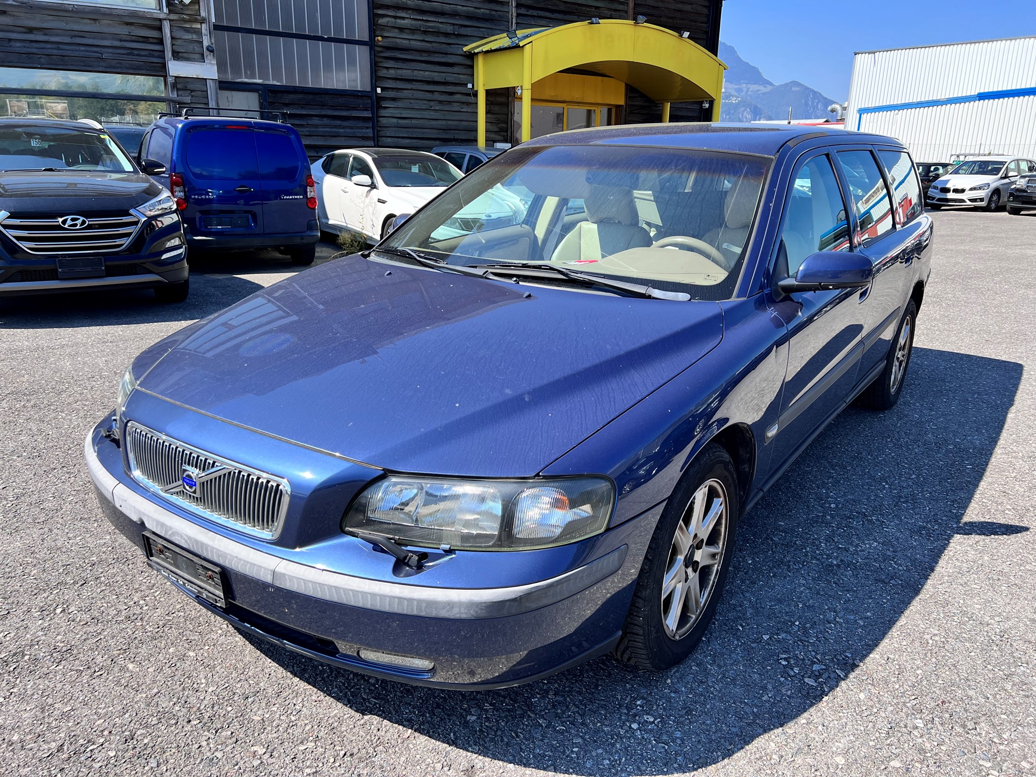 VOLVO V70 2.4