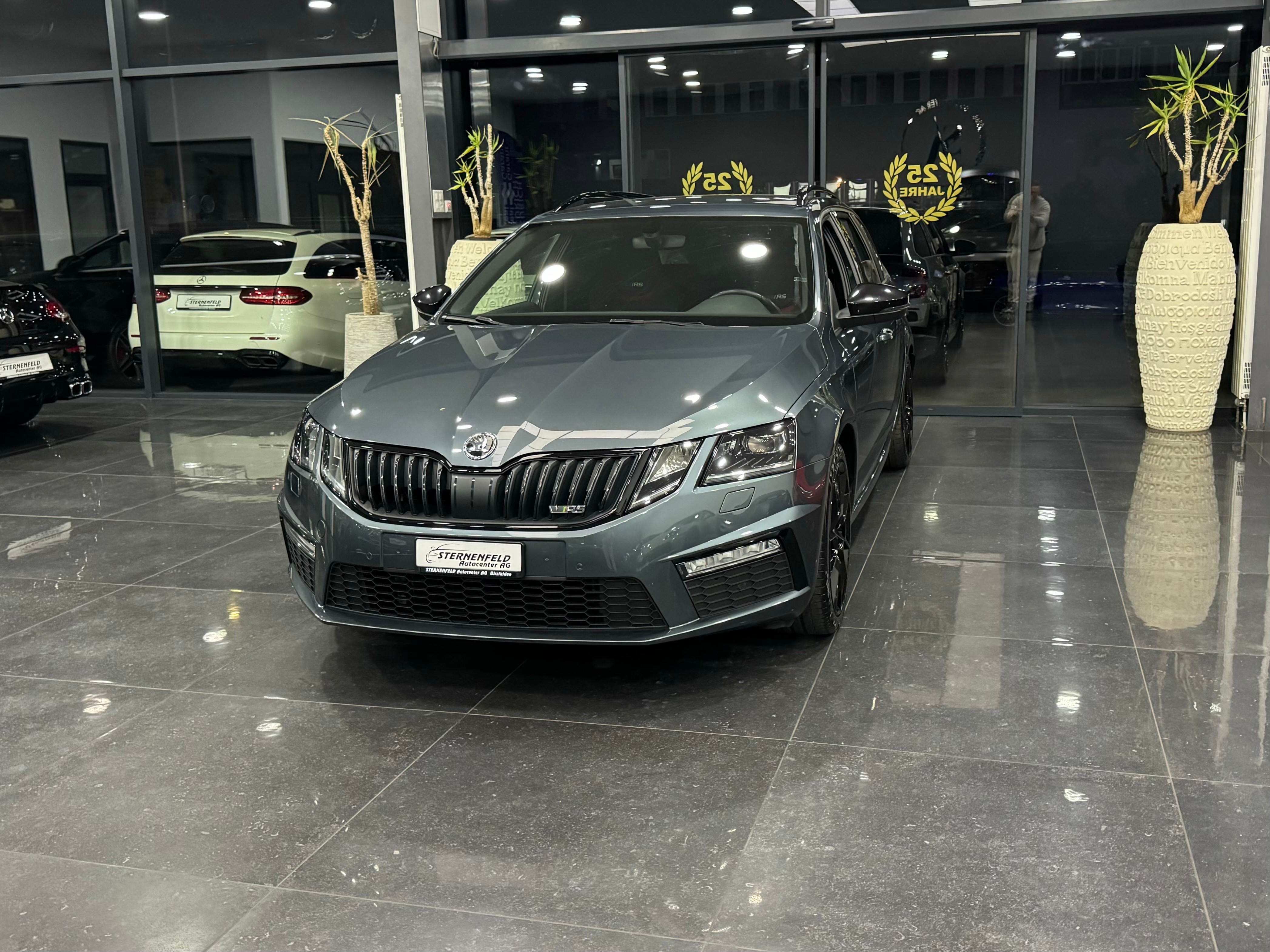 SKODA Octavia Combi 2.0 TSI RS DSG