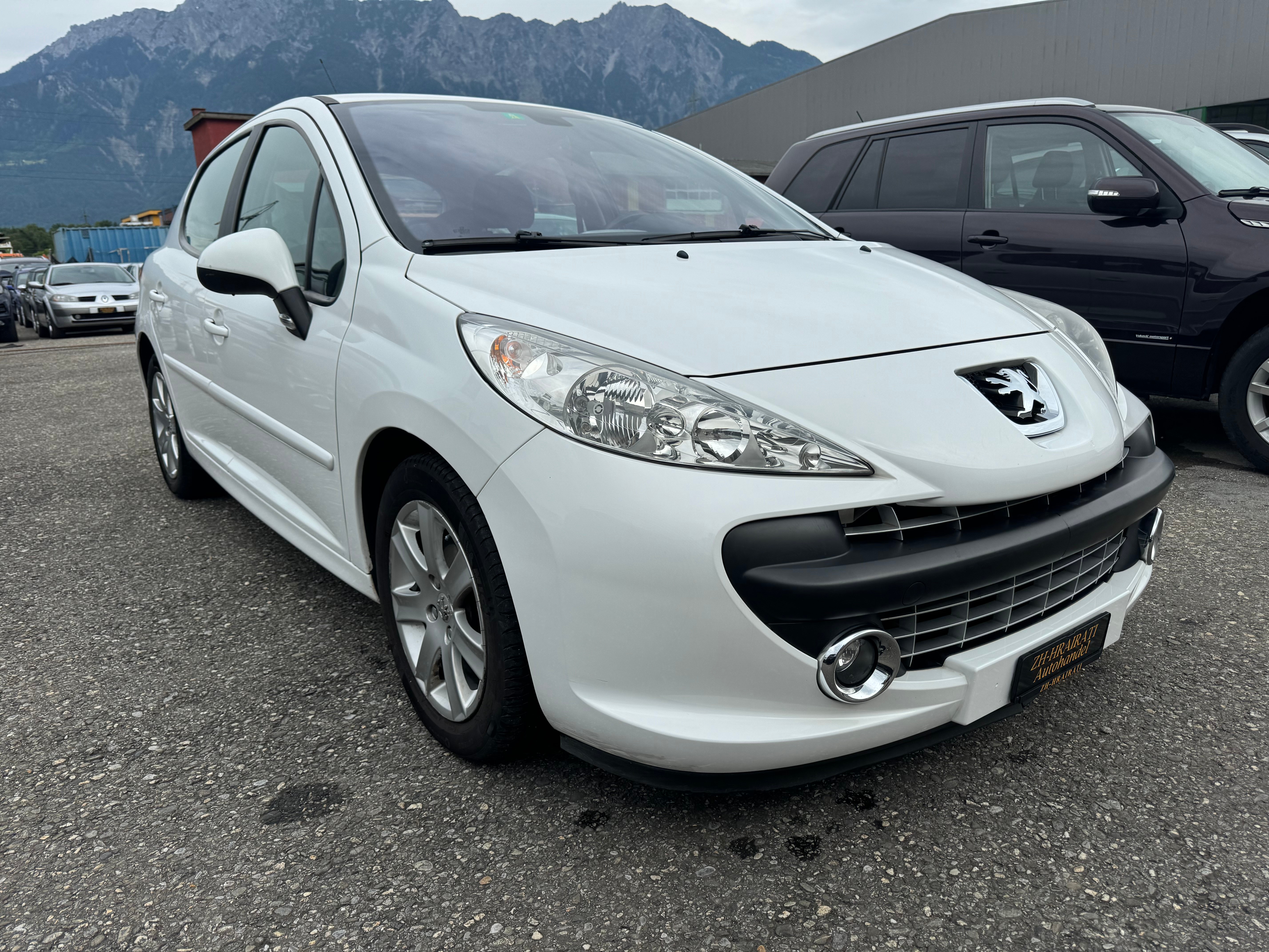 PEUGEOT 207 1.6 16V XS Premium Automatic