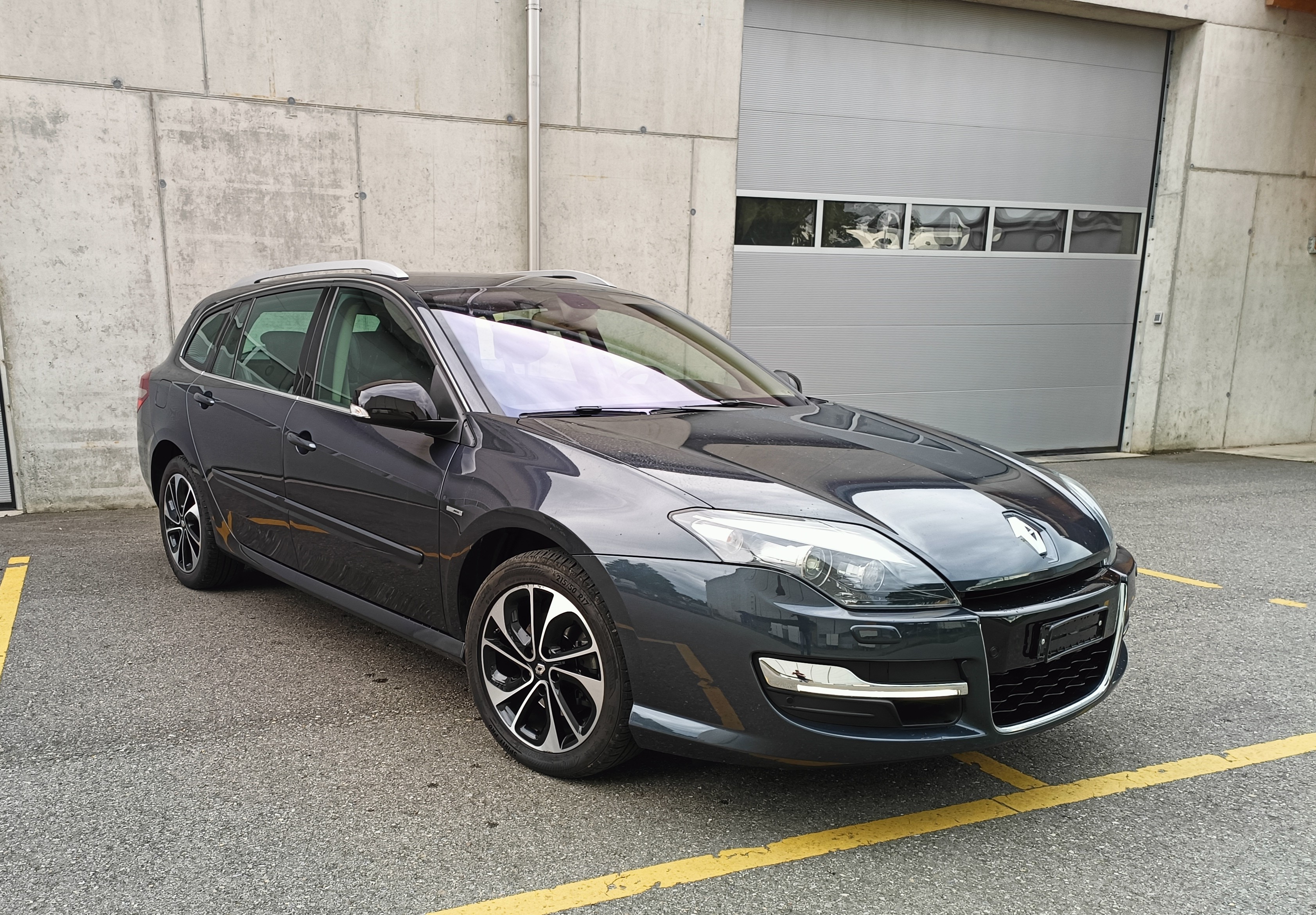 RENAULT Laguna Grandtour 2.0 dCi Bose Automatic