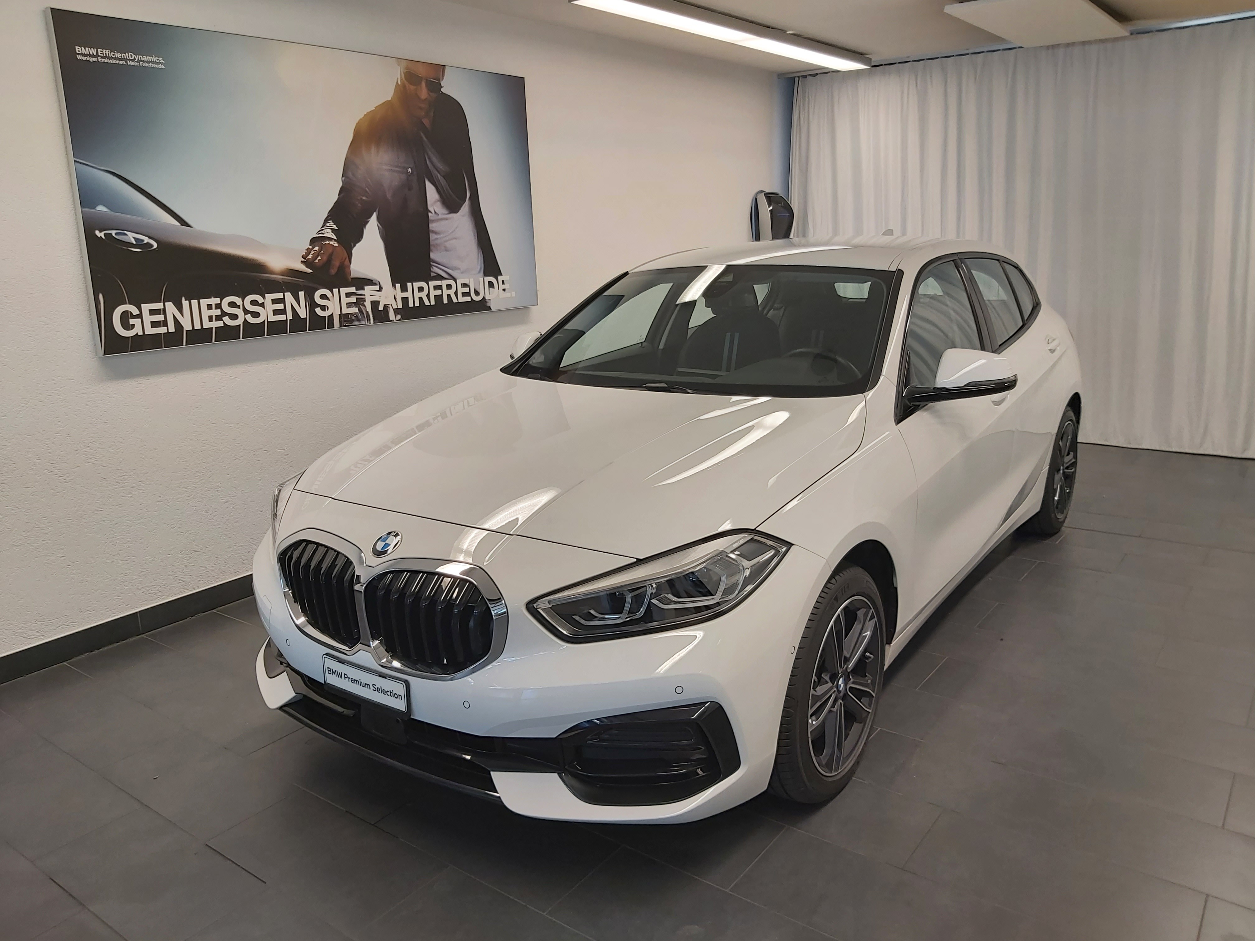 BMW 120d xDrive Sport Line