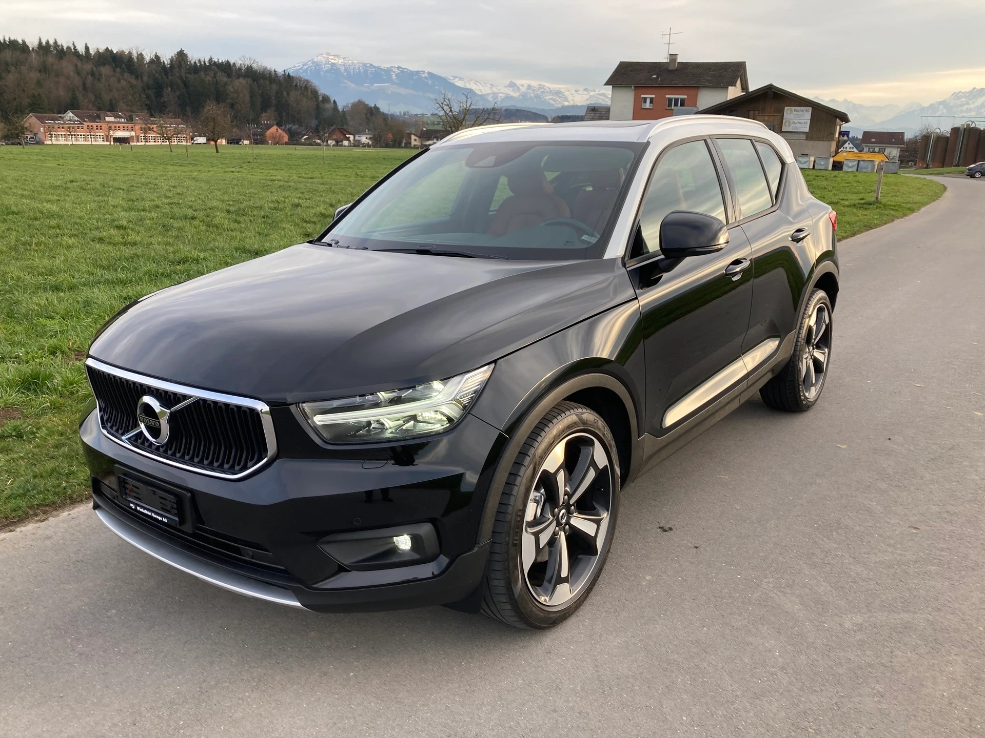 VOLVO XC40 D4 AWD Momentum Geartronic