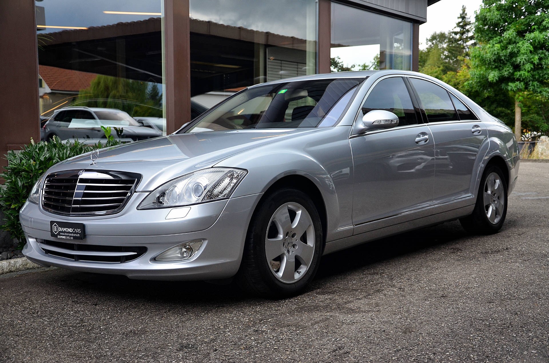 MERCEDES-BENZ S 500 V8 4matic