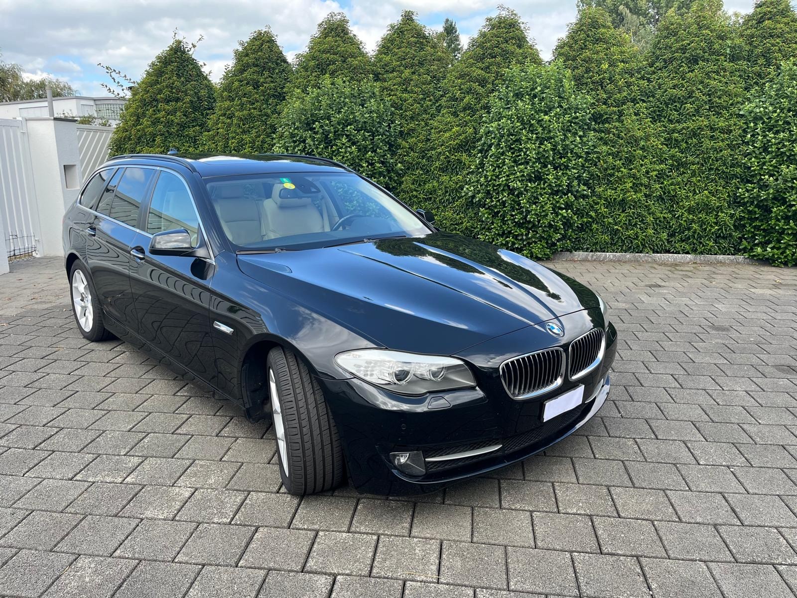 BMW 530d xDrive Touring Steptronic