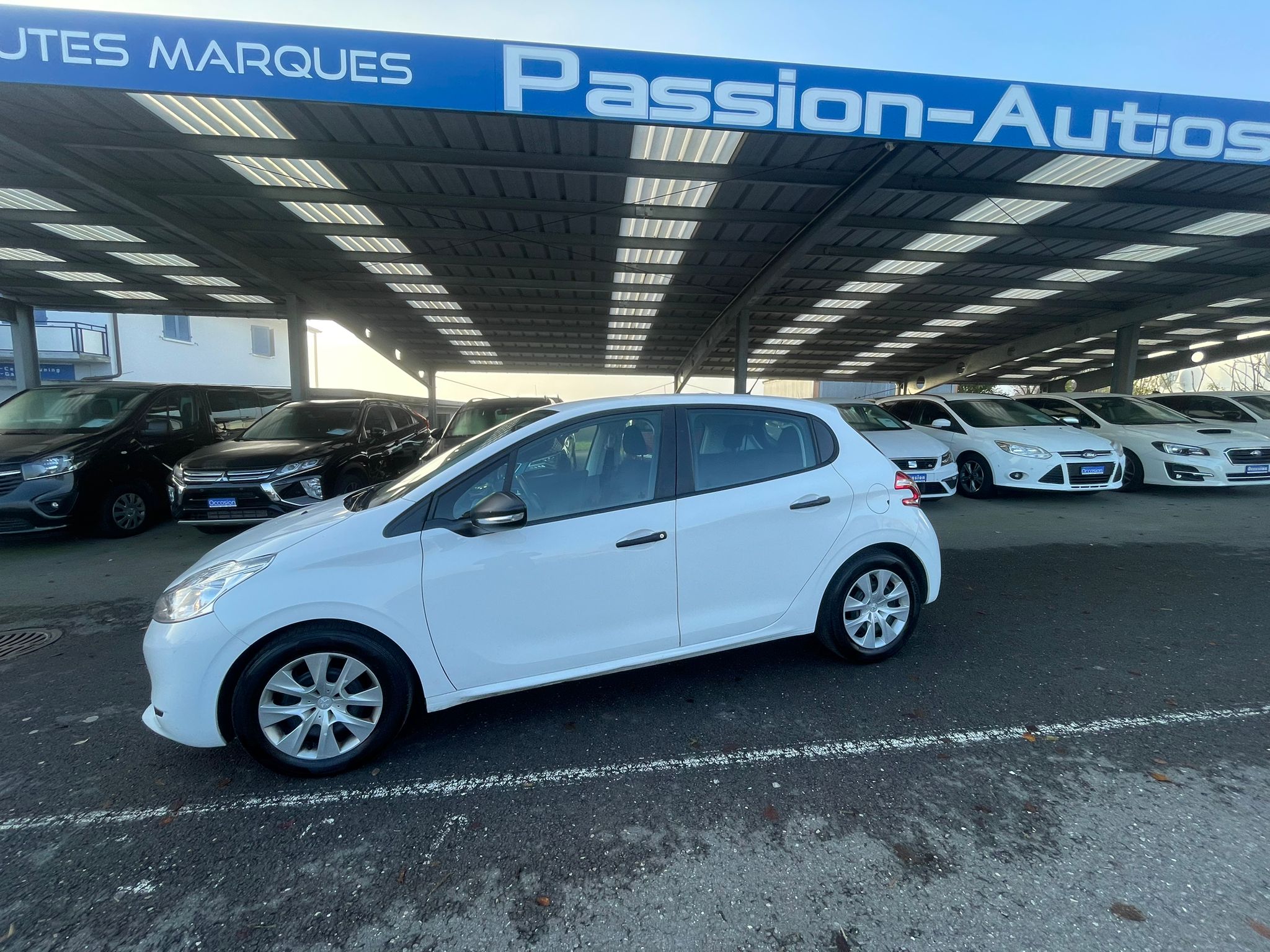 PEUGEOT 208 1.2 VTI Active