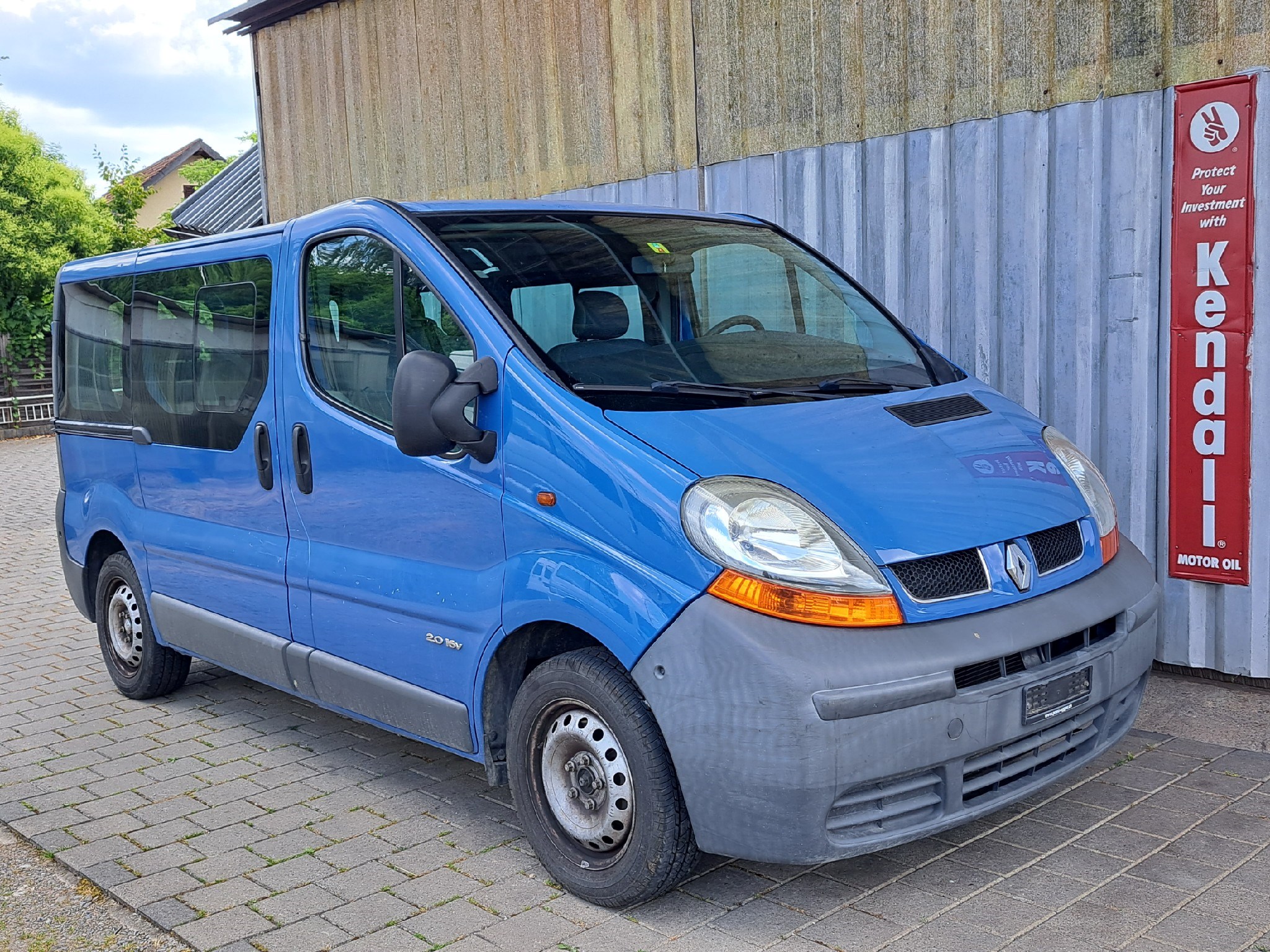 RENAULT Trafic 2.0 16V 2.7t