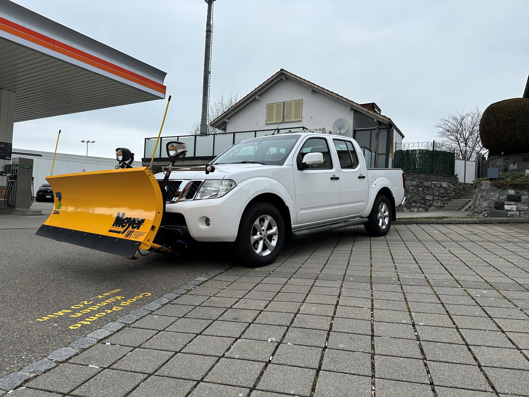 NISSAN Navara Double Cab LE 2.5 dCi 4WD Automat