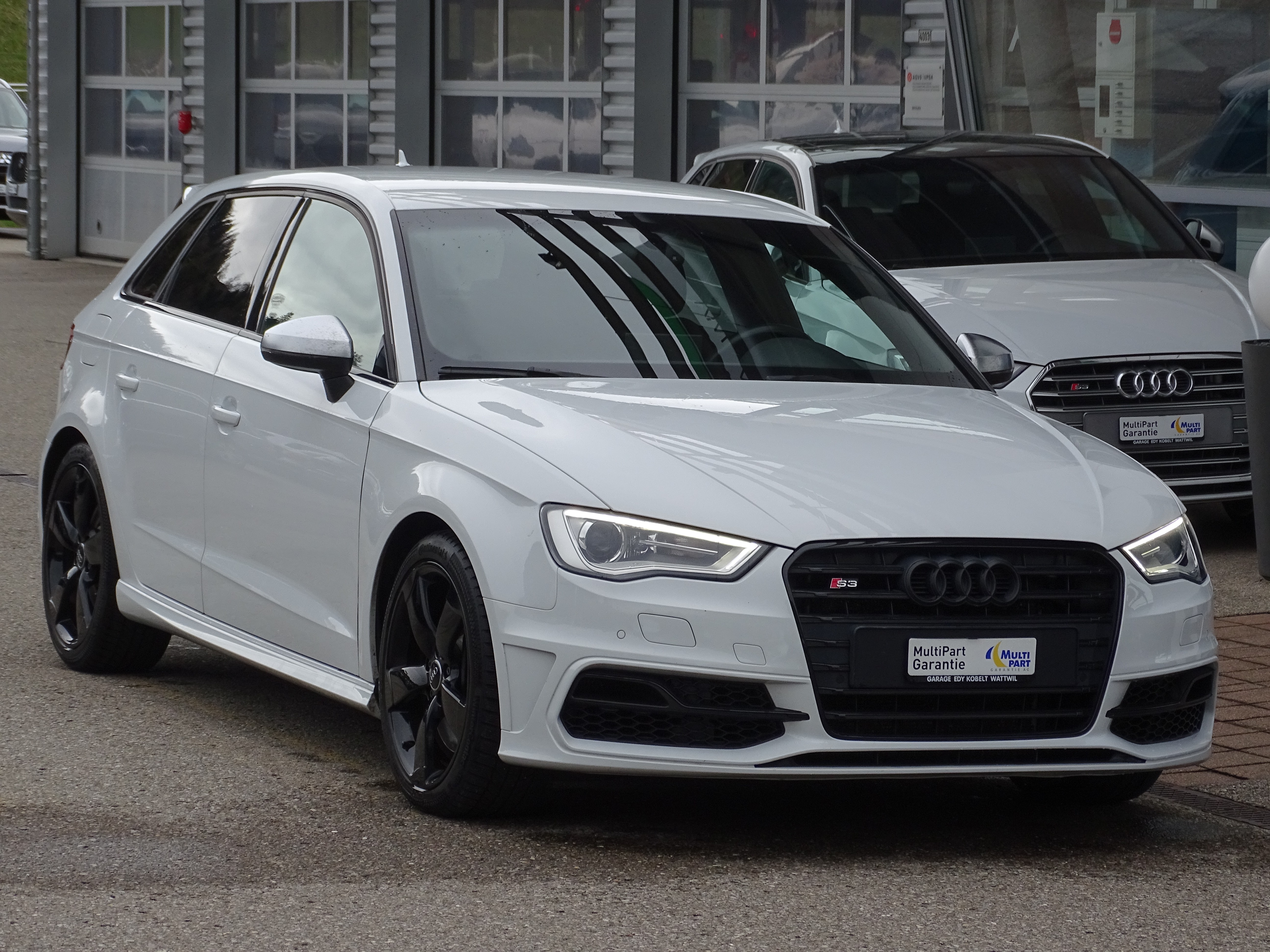 AUDI S3 Sportback 2.0 TFSI quattro **CH-FZ**