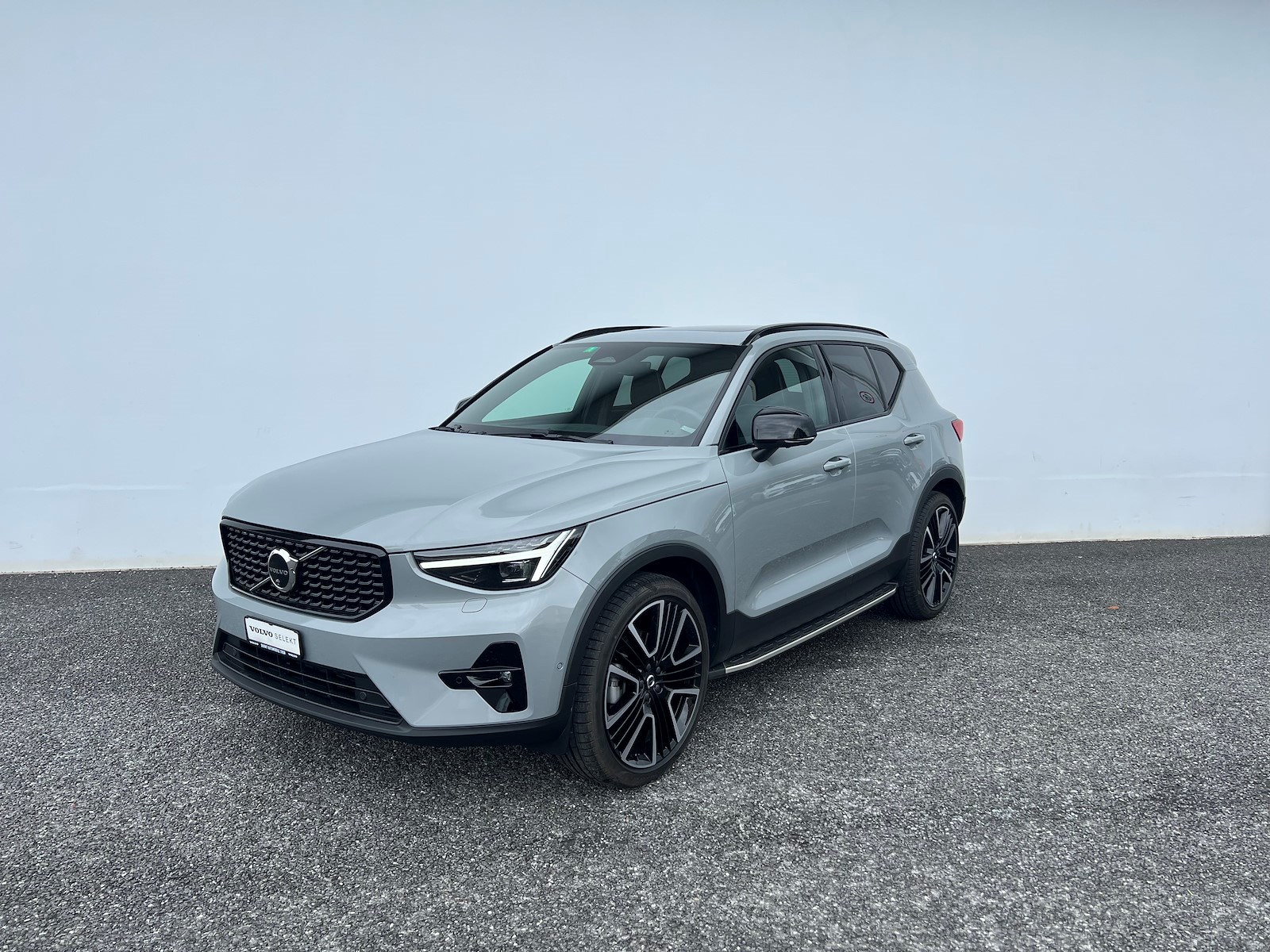 VOLVO XC40 2.0 B4 MH Ultimate Dark