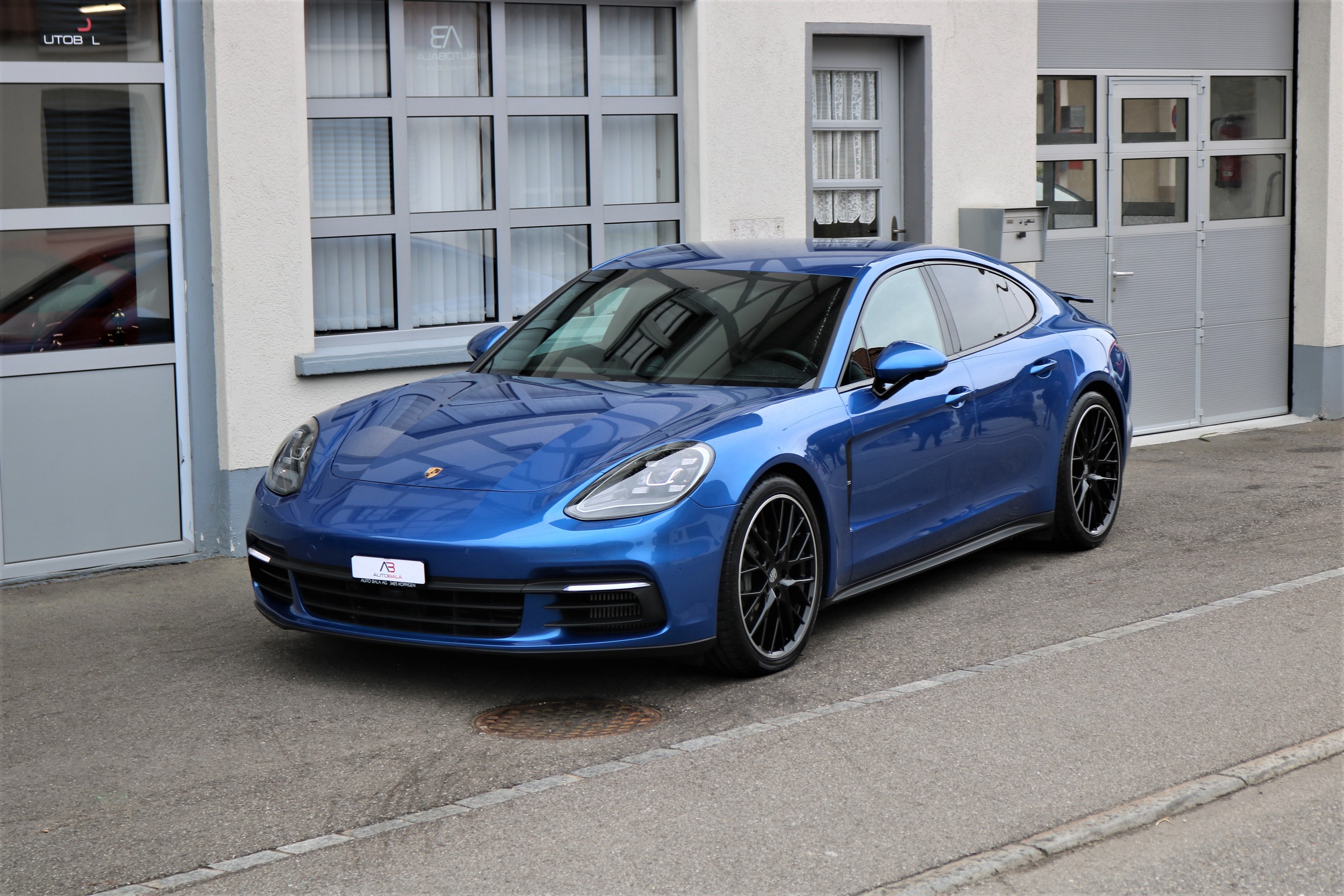 PORSCHE Panamera 4S PDK