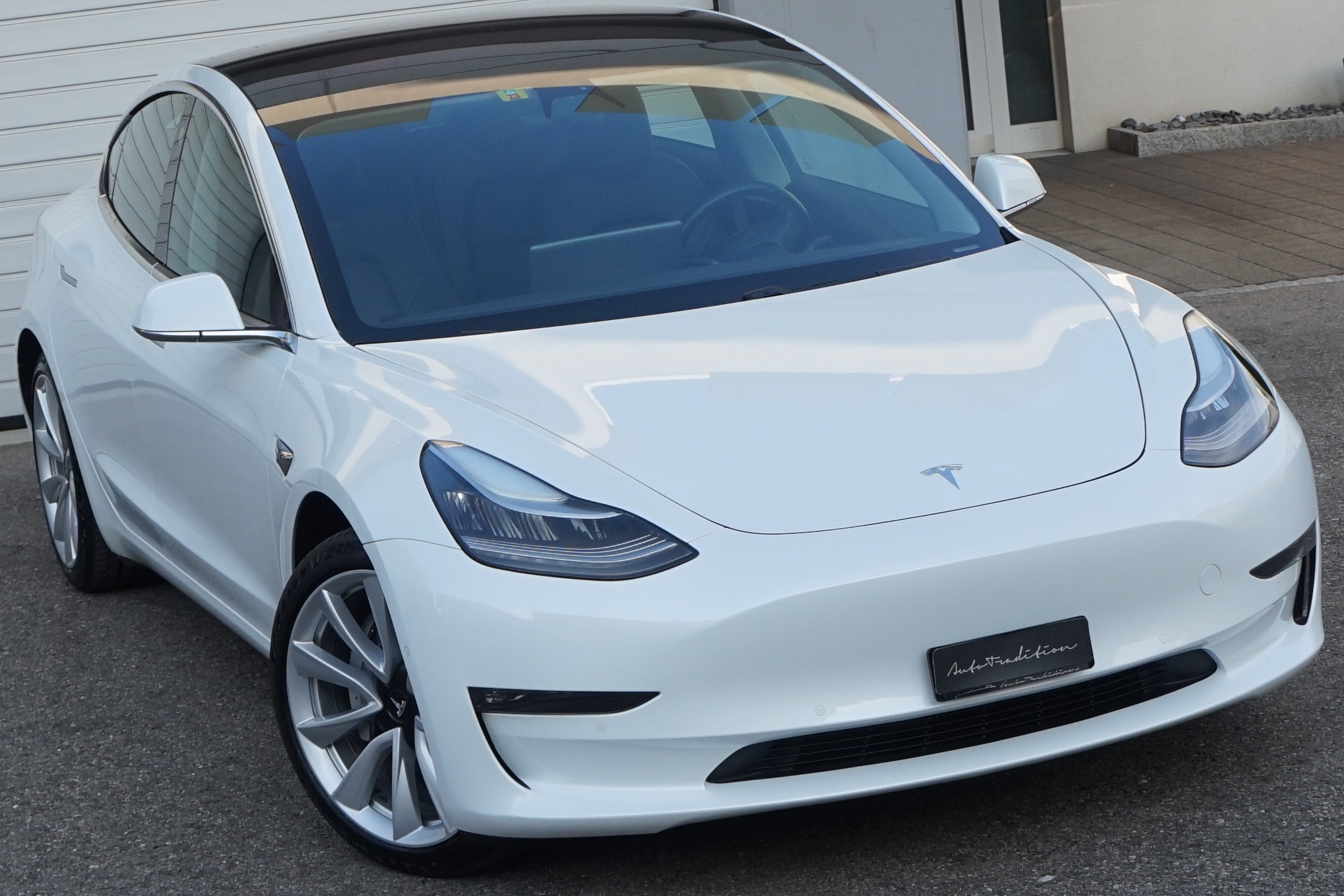 TESLA Model 3 Long Range Dual Motor - FACELIFT MODEL - GARANTIE BIS 03.2029