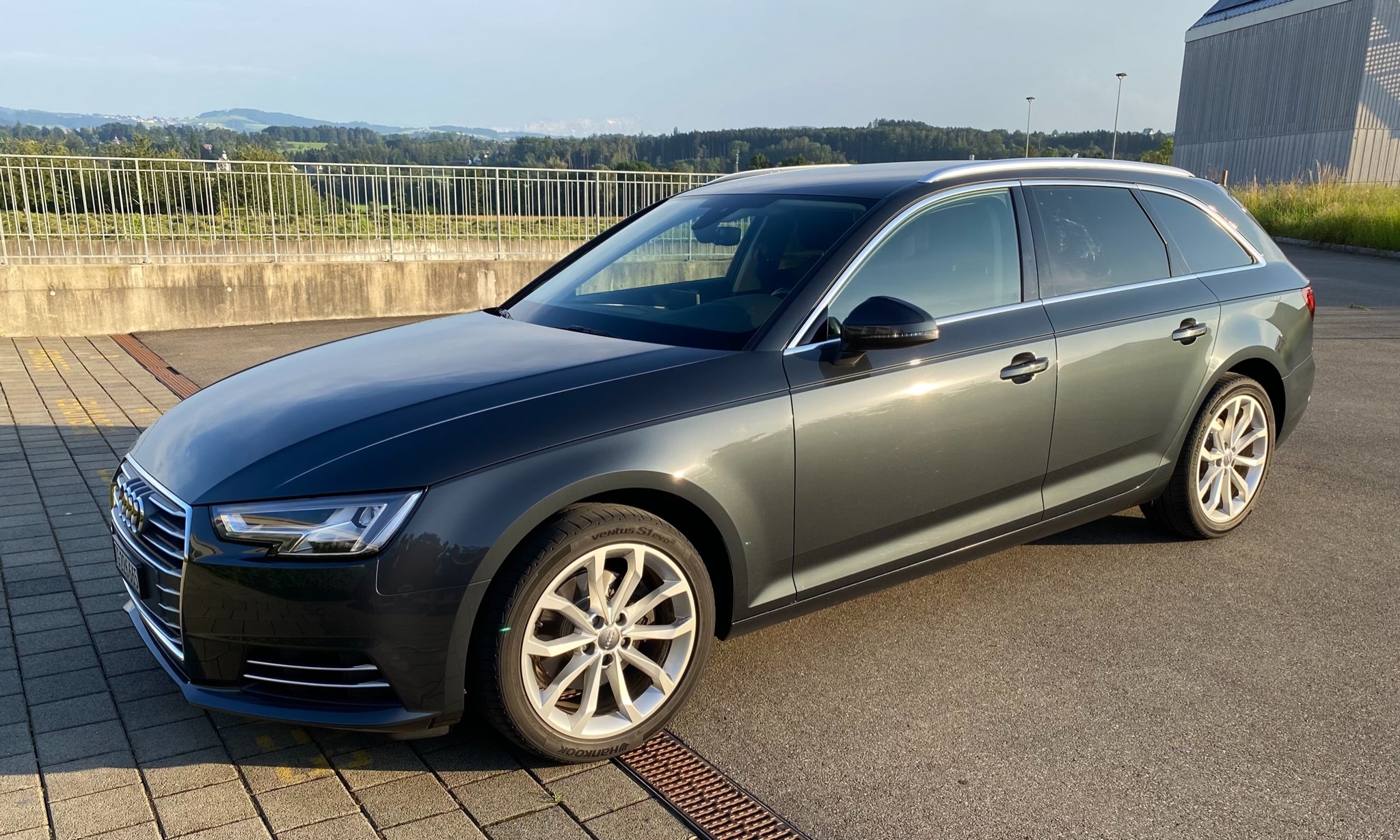 AUDI A4 Avant 2.0 TDI Sport S-tronic