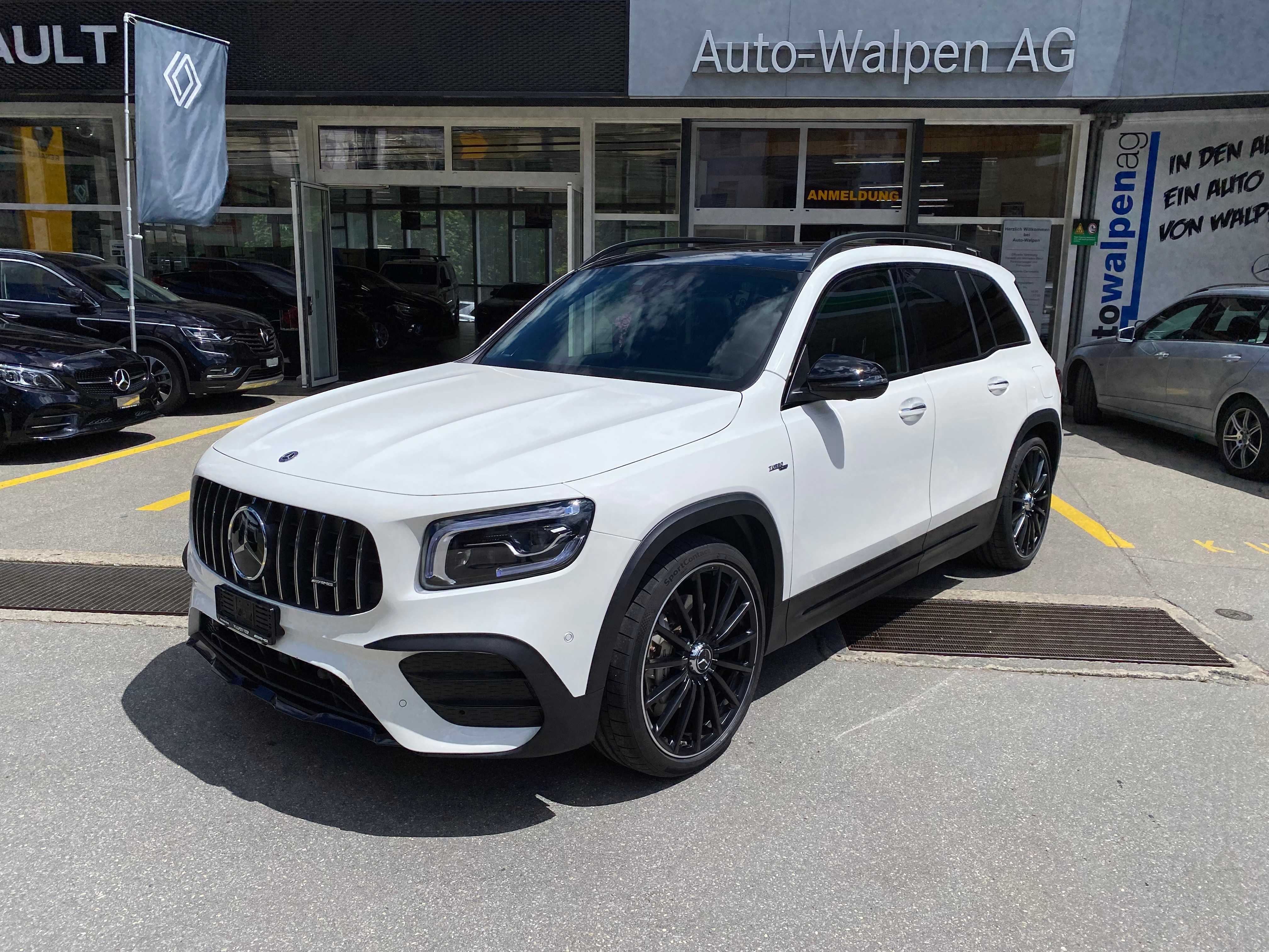 MERCEDES-BENZ GLB 35 AMG 4 MATIC