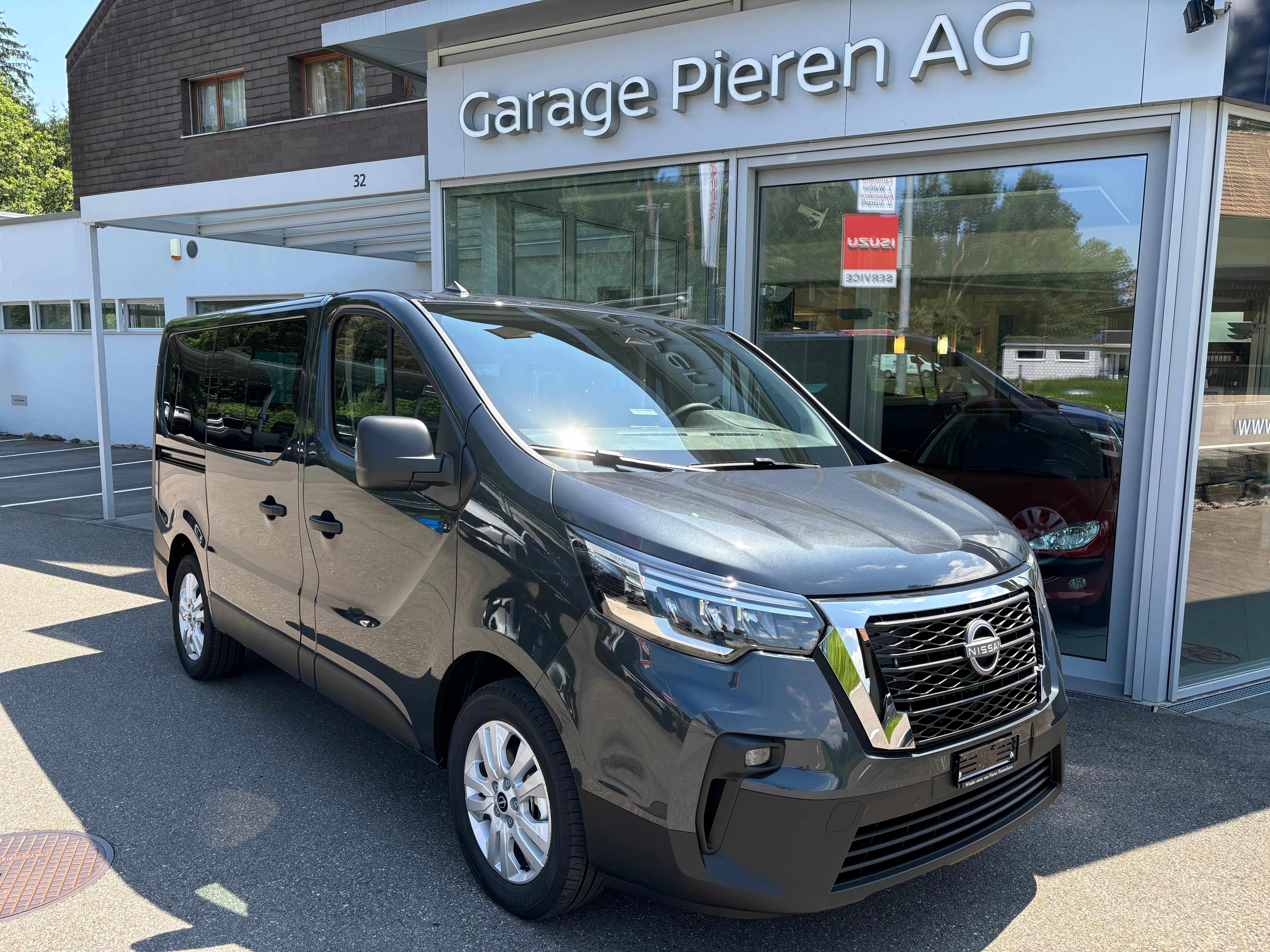 NISSAN Primastar DCT 170 2.8L1H1 Tekna 8 Plätze