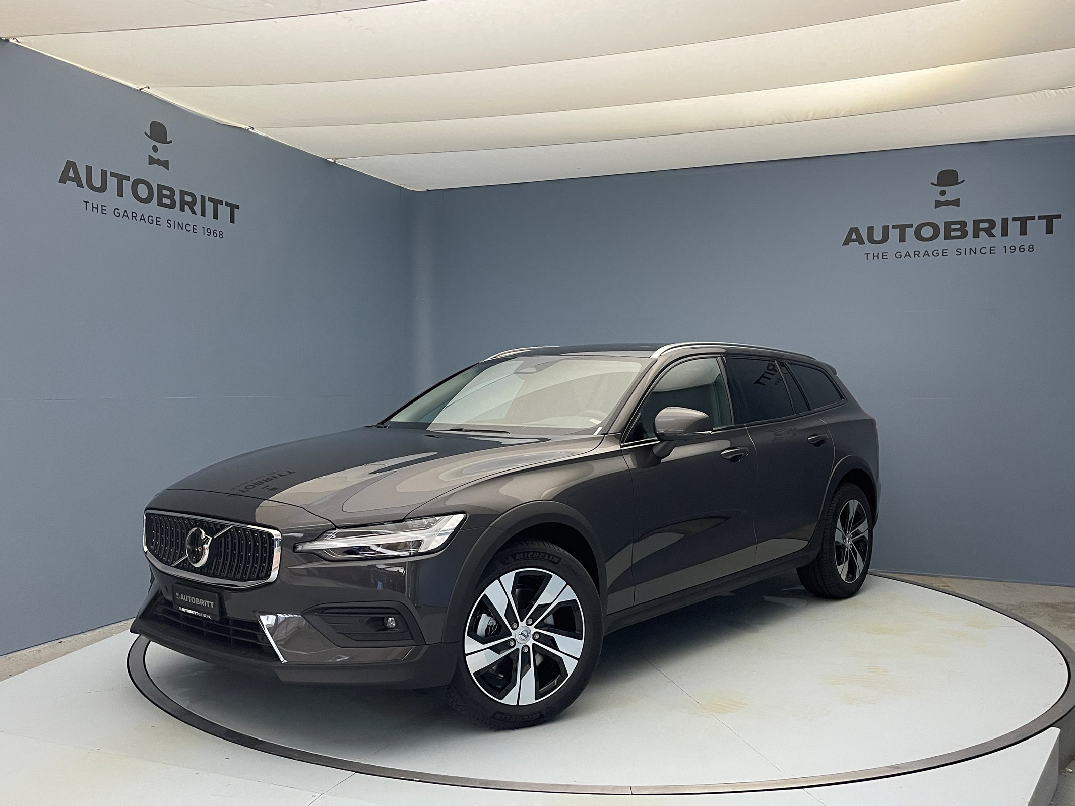 VOLVO V60 Cross Country 2.0 B4 Ultim