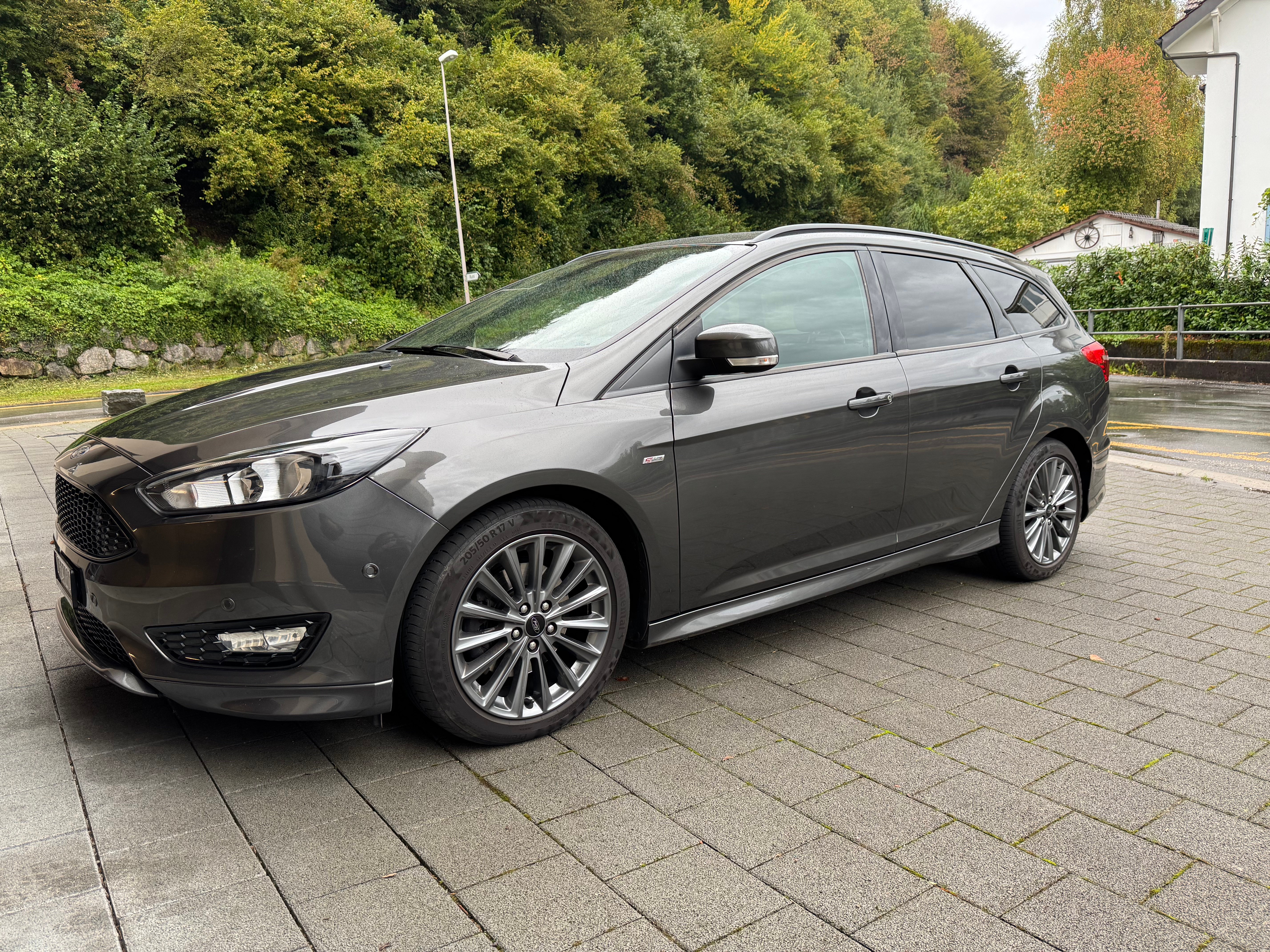 FORD Focus 1.5 SCTi ST Line Automatic