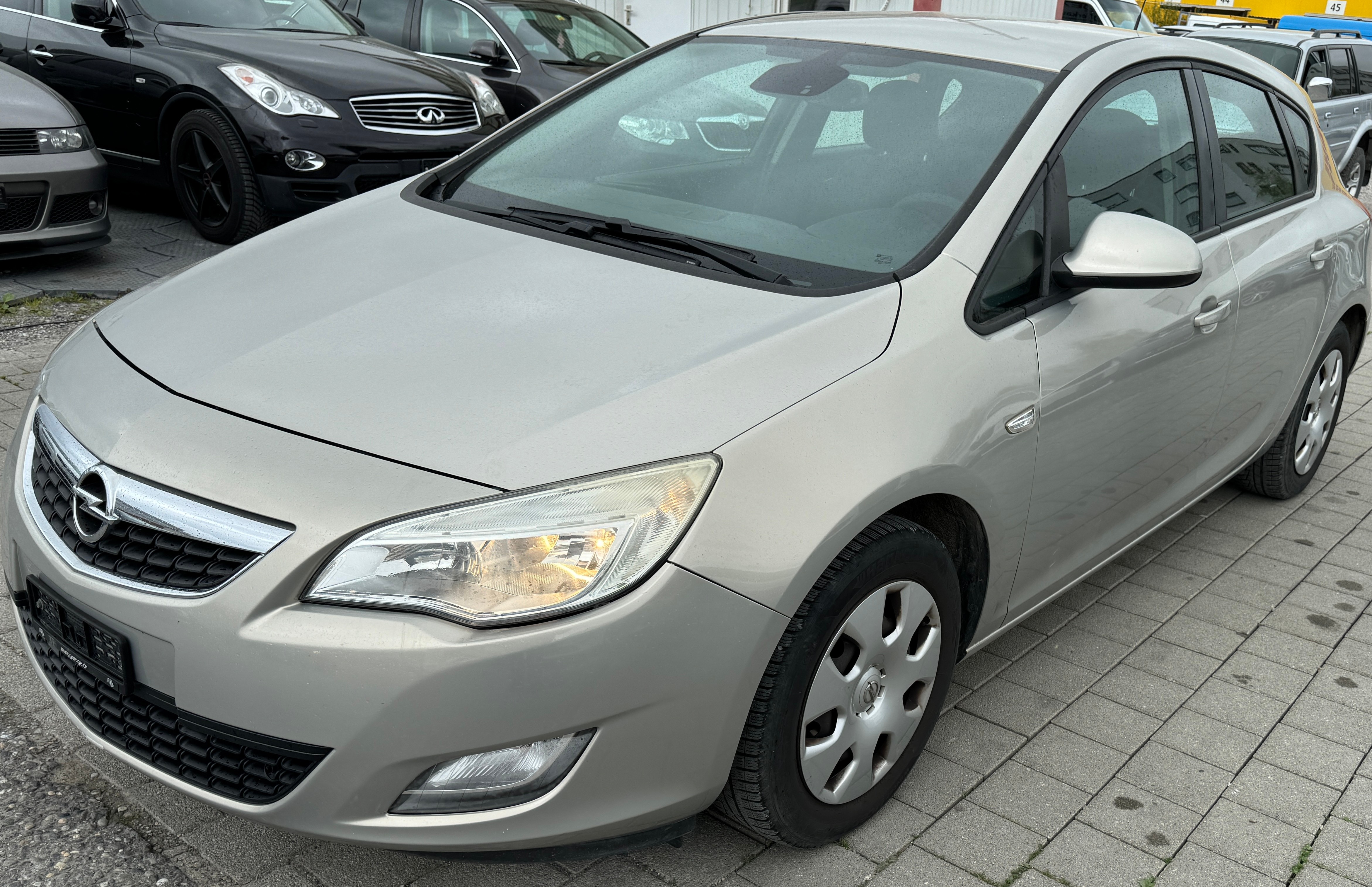 OPEL Astra 1.6i 16V (Limousine)