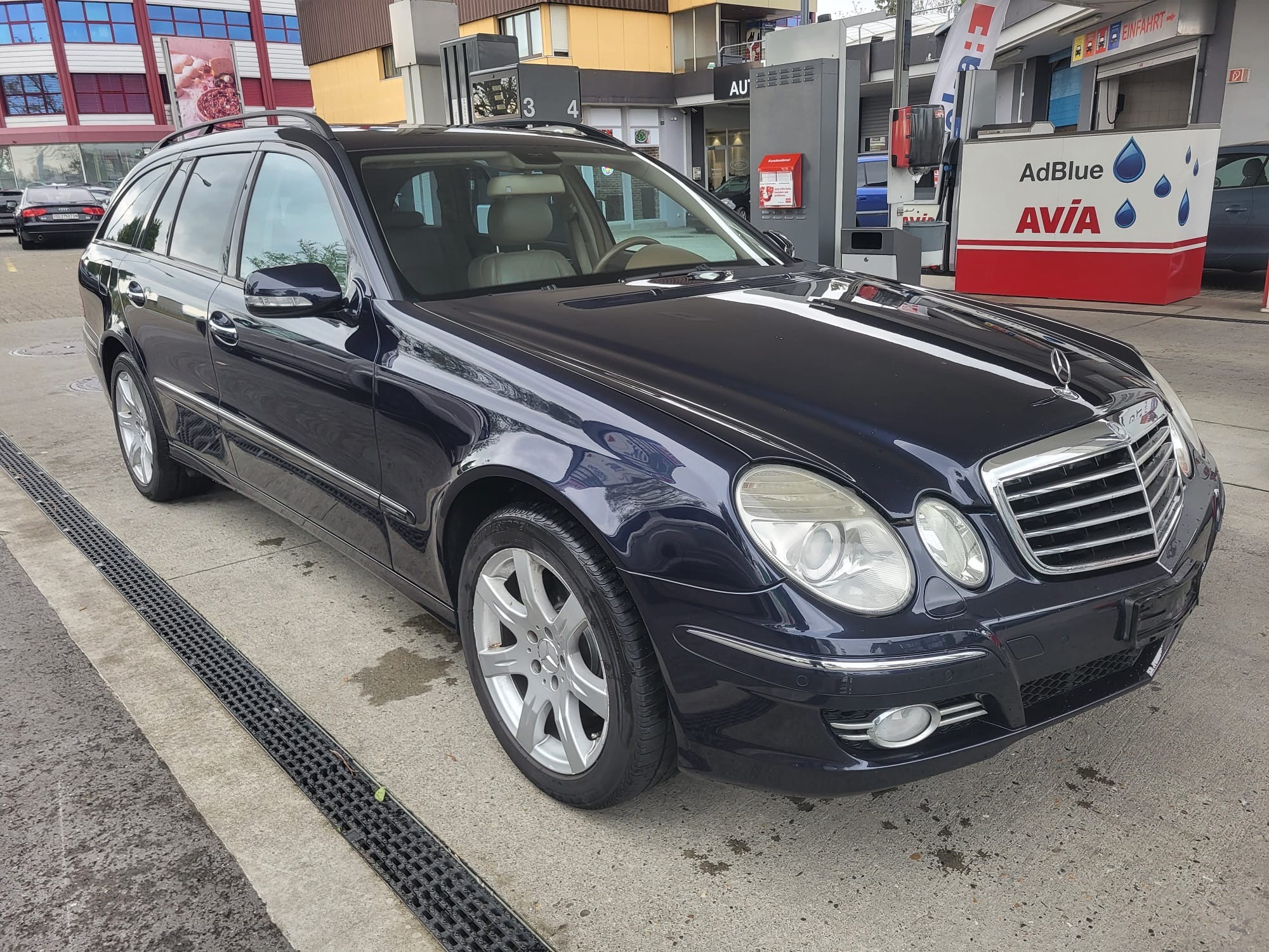 MERCEDES-BENZ E 320 CDI Elégance 4Matic Automatic