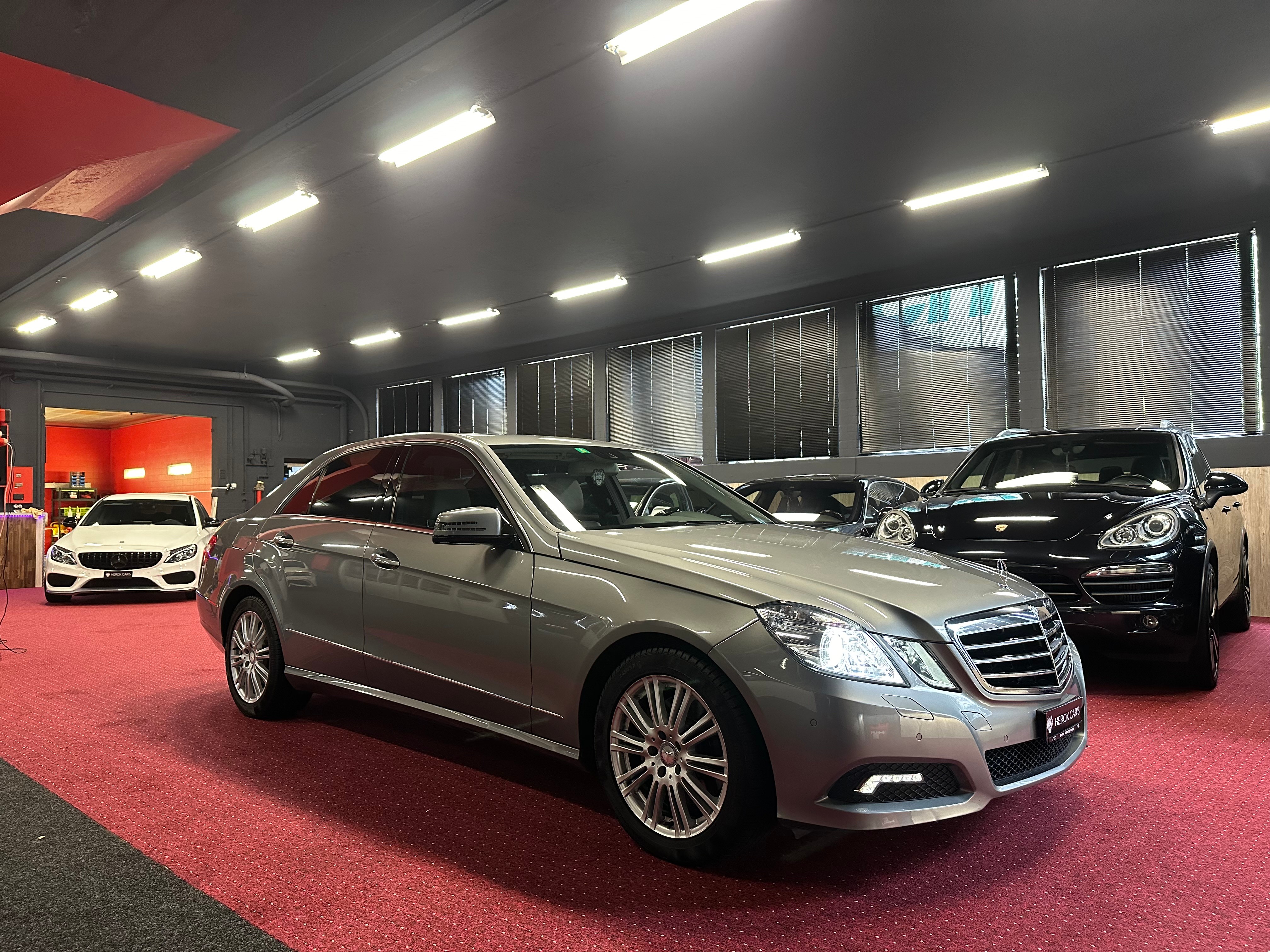 MERCEDES-BENZ E 350 Avantgarde 4Matic 7G-Tronic