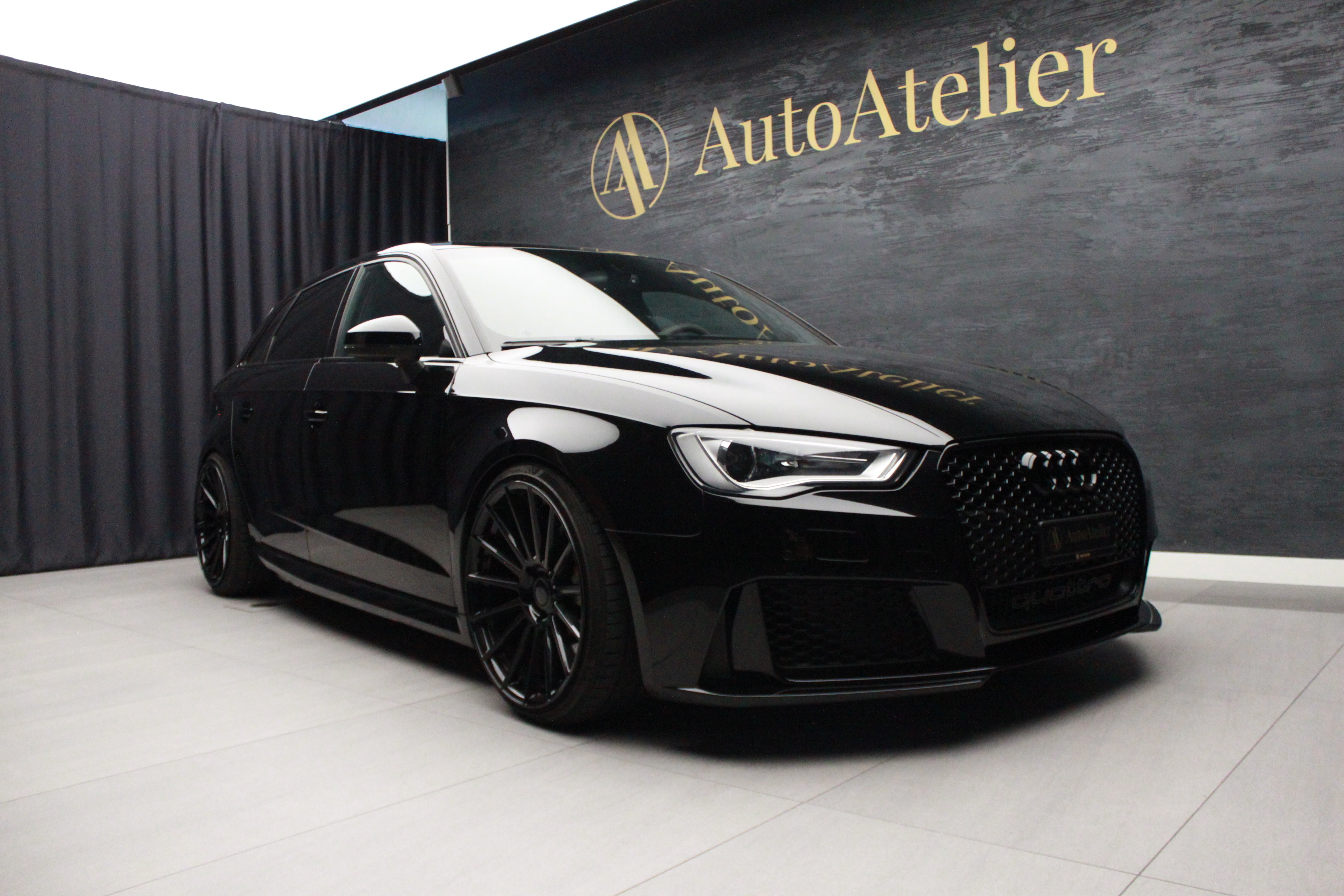 AUDI RS3 2.5 TSI quattro S-tronic