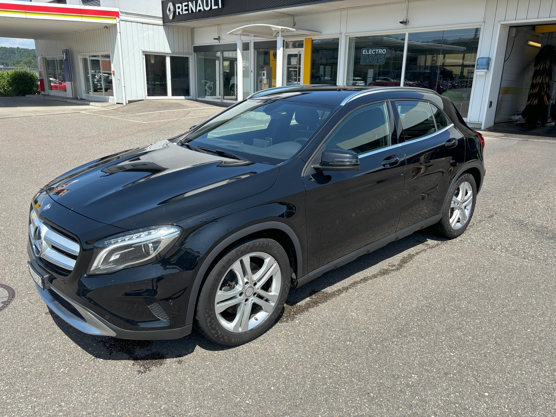 MERCEDES-BENZ GLA 250 4Matic 7G-DCT