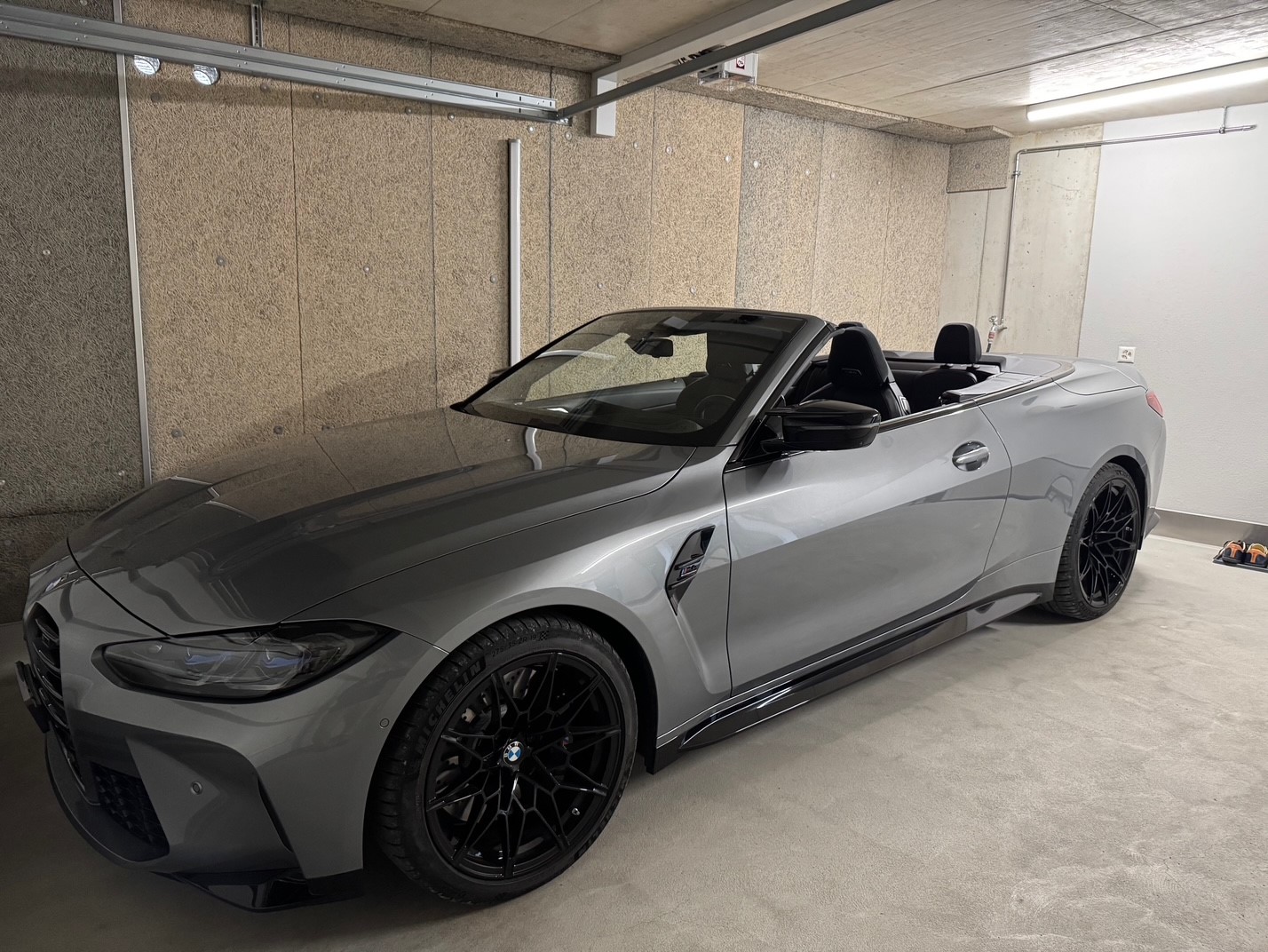 BMW M4 Cabrio Competition M xDrive