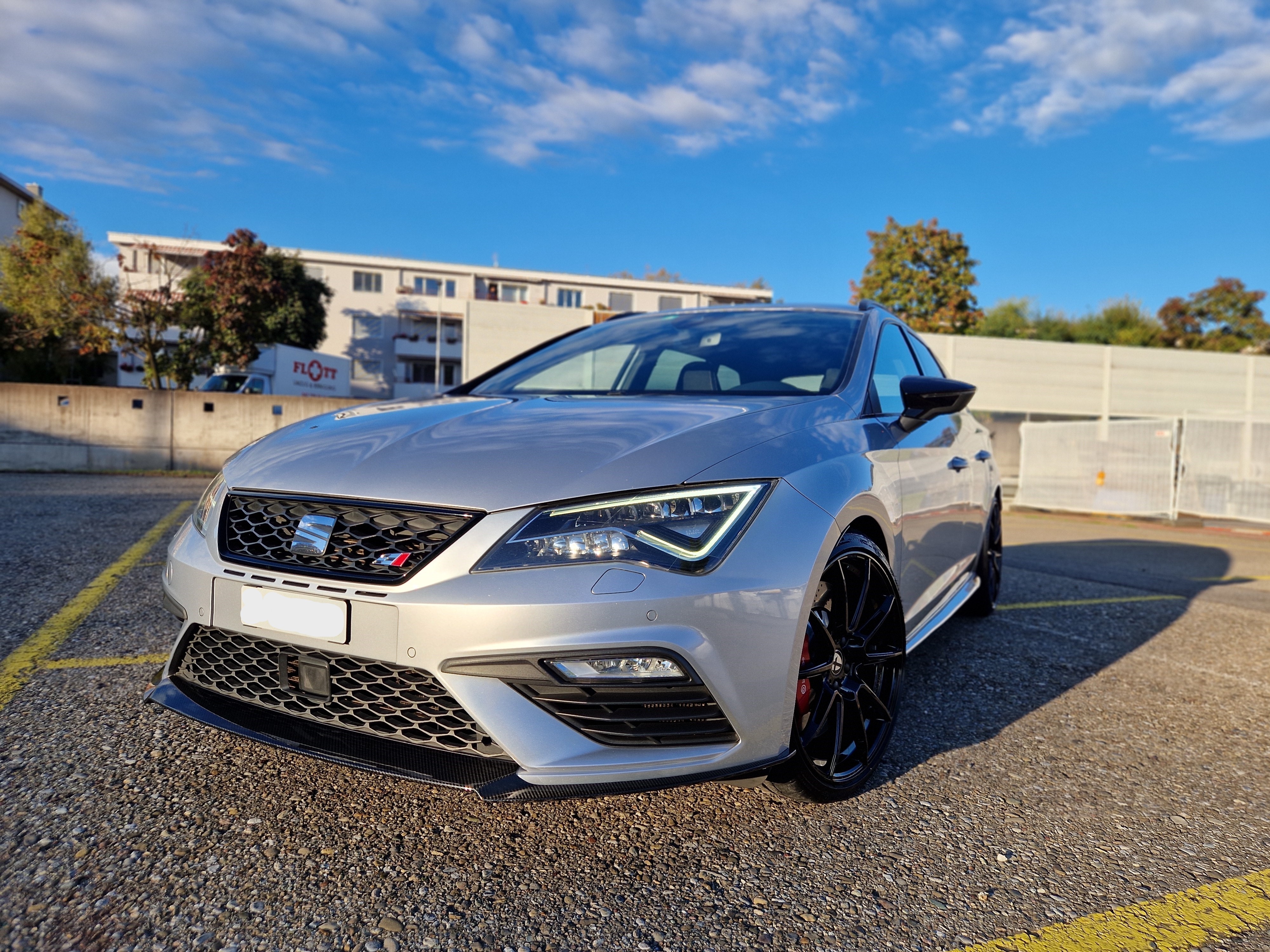 SEAT Leon ST 2.0 TSI Cupra 370 4 Drive DSG