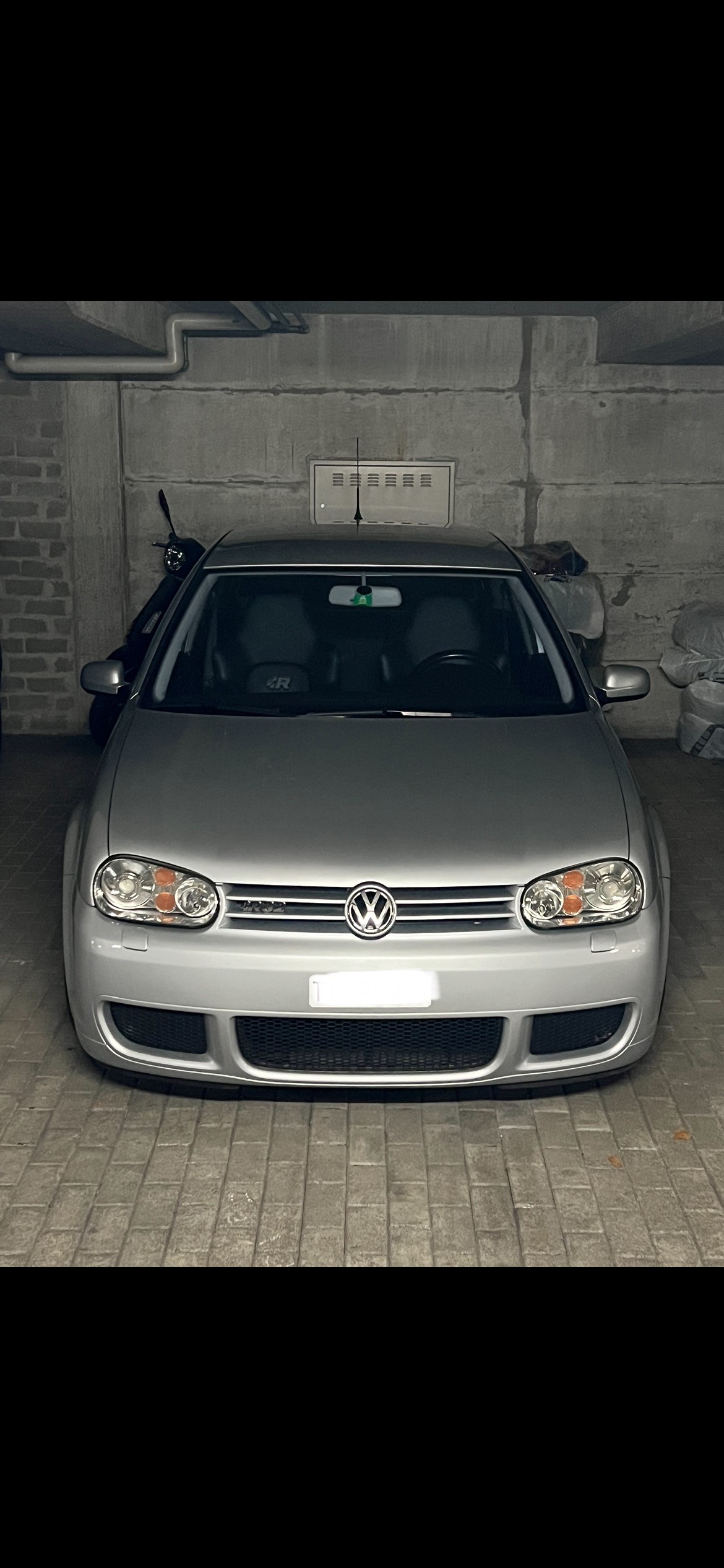 VW Golf R32 4Motion