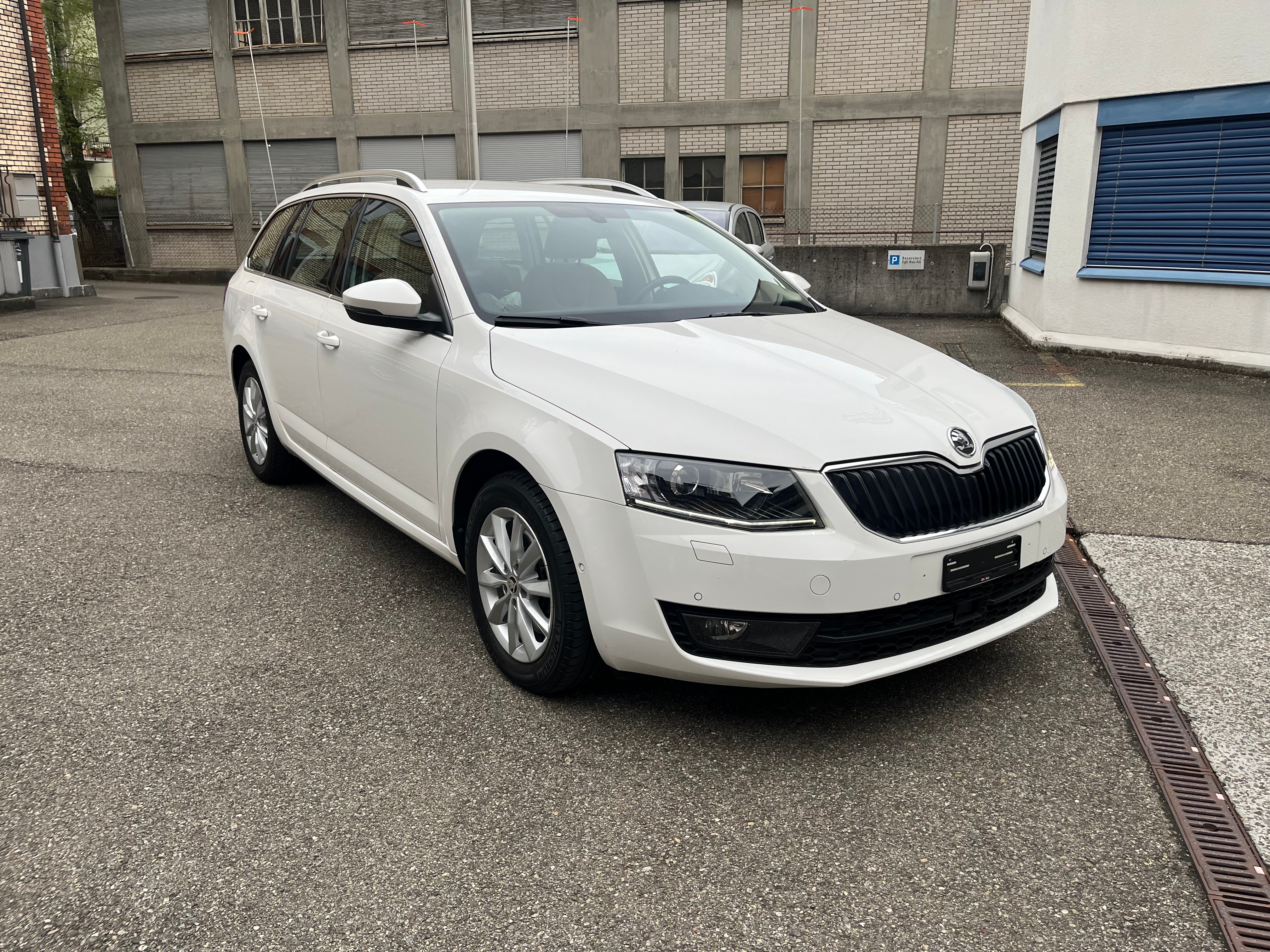 SKODA Octavia Combi 1.8 TSI Elegance 4x4 DSG