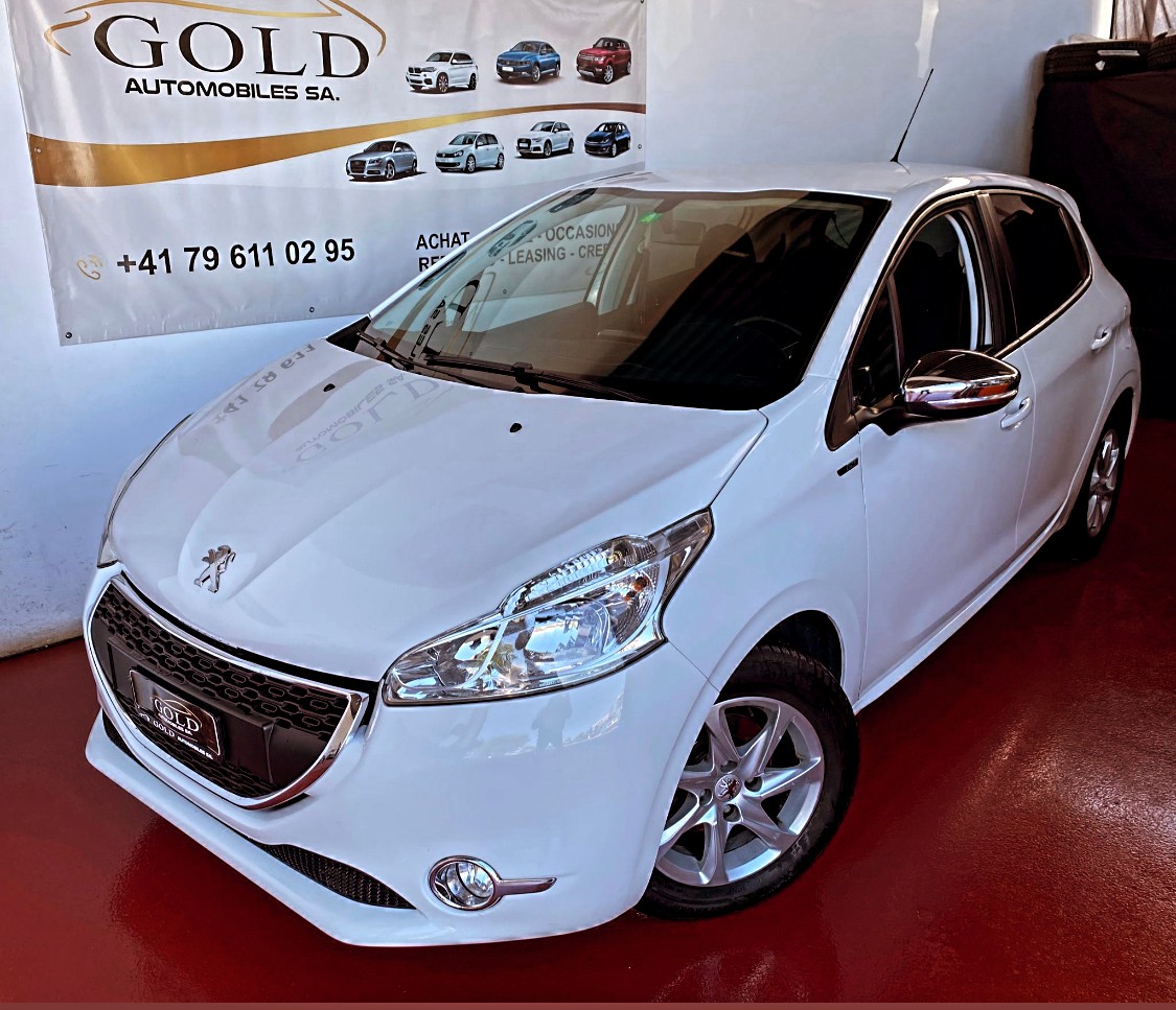 PEUGEOT 208 1.2 VTI Style