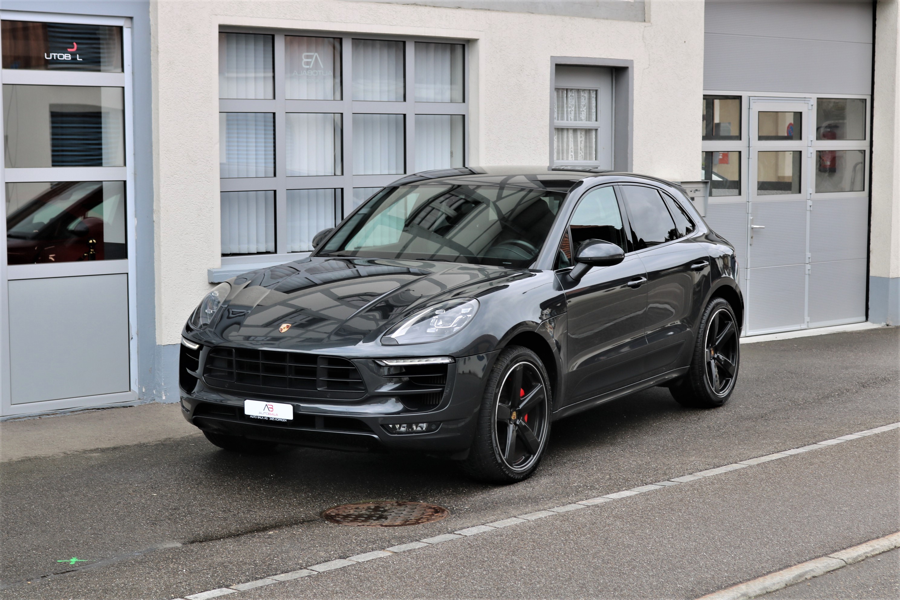 PORSCHE Macan GTS PDK