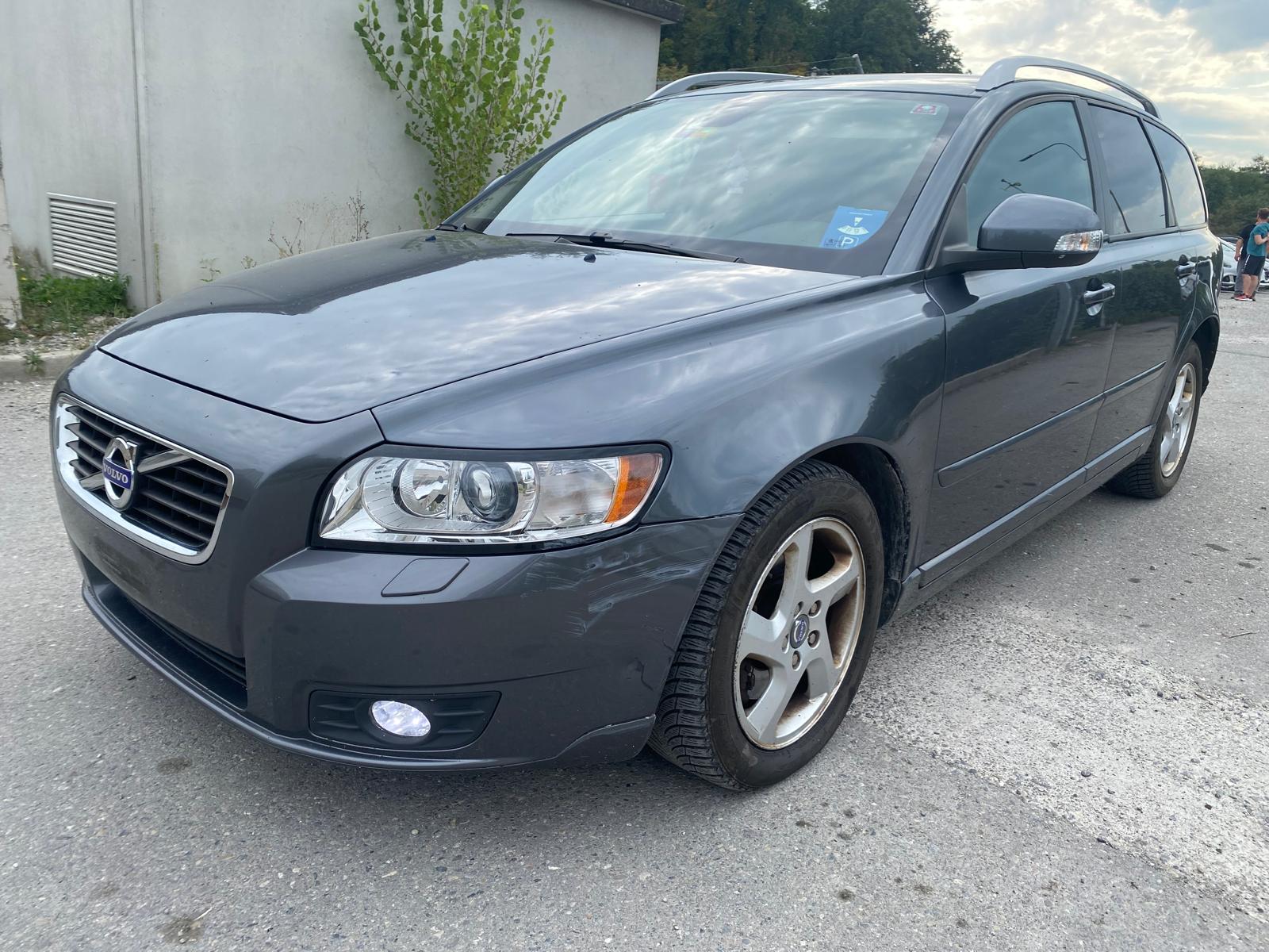 VOLVO V50 D3 Summum Geartronic